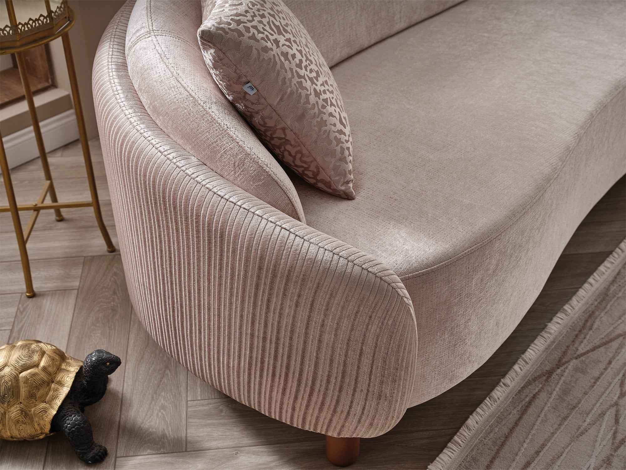Alessa Cream Stationary Sofa - Image 4