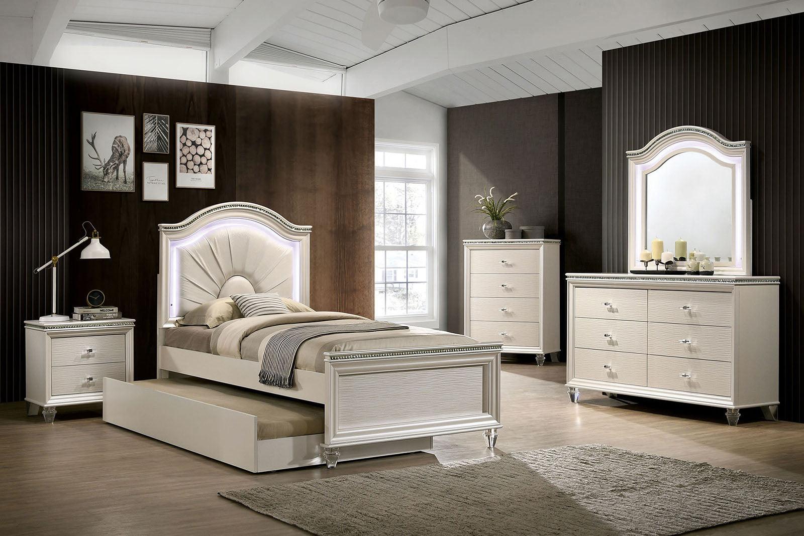 Allie Pearl White Full Bed - Image 6
