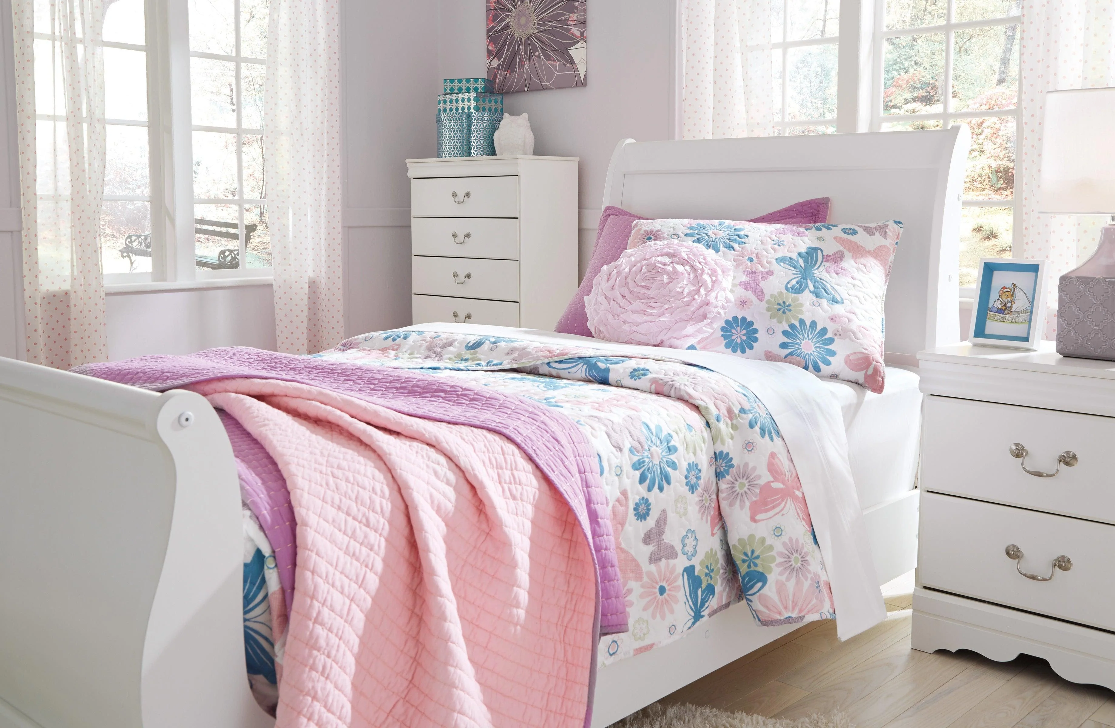 Anarasia White Sleigh Youth Bedroom Set - Image 5