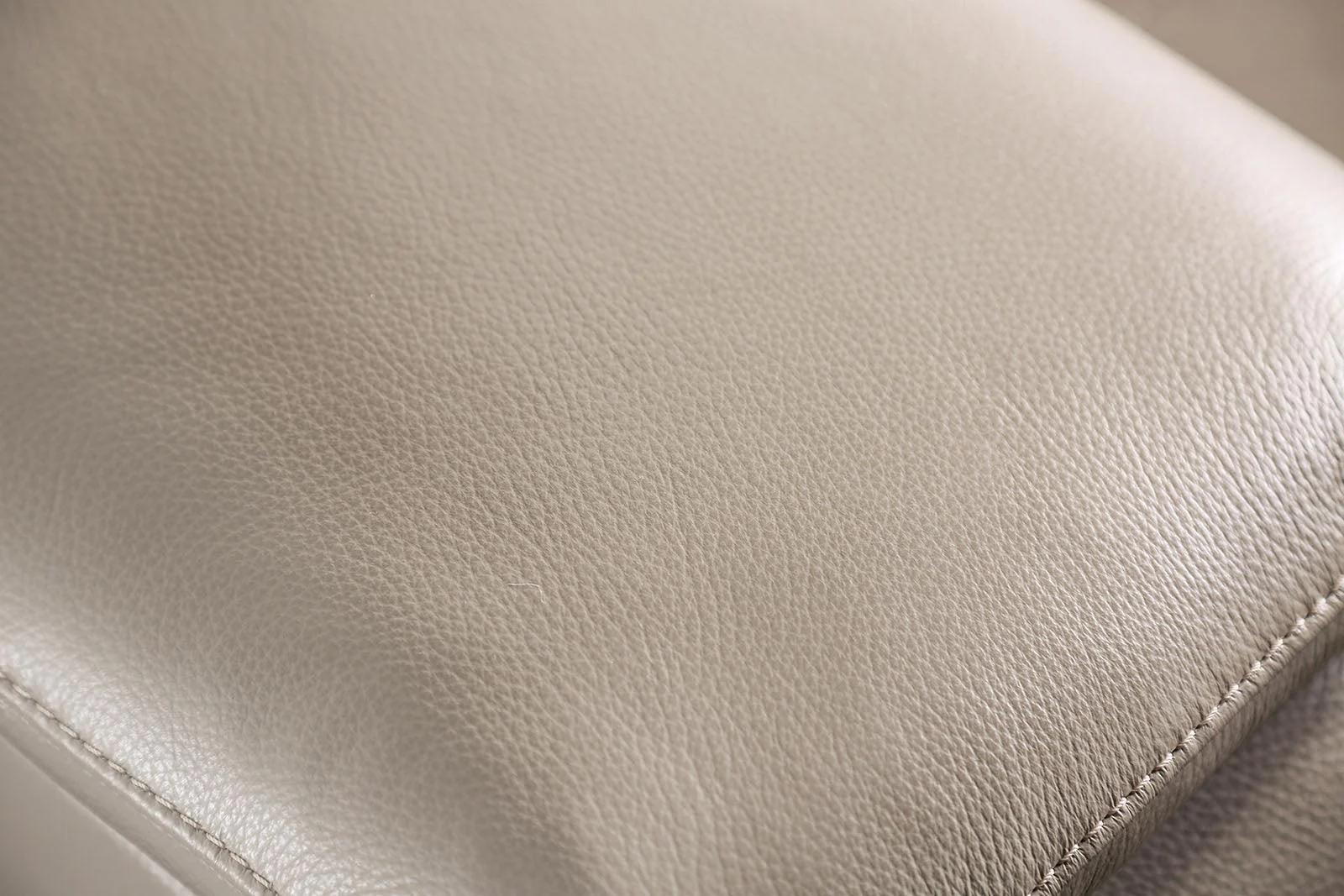 Balderico Taupe Power Reclining Loveseat - Image 5