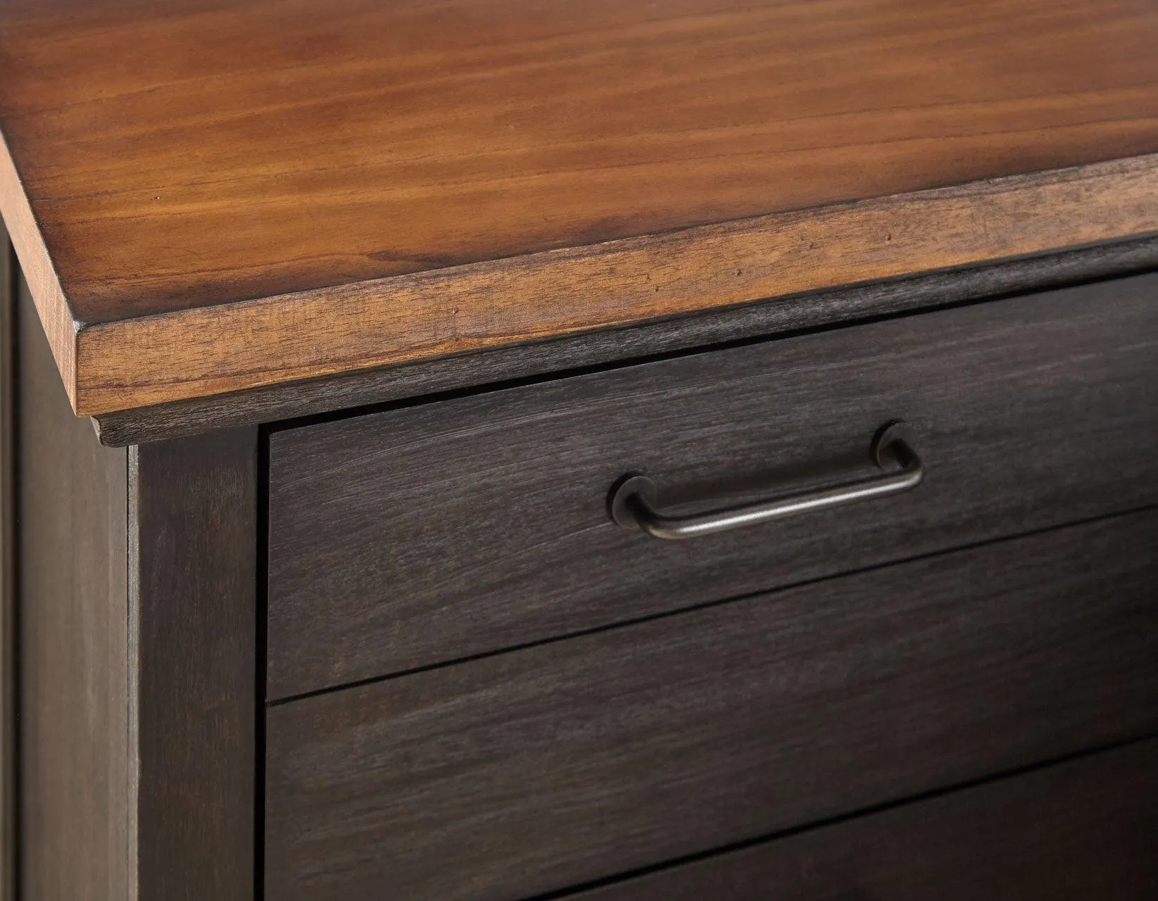 Bear Creek Brown 4-Piece Queen Bedroom Set - Image 7