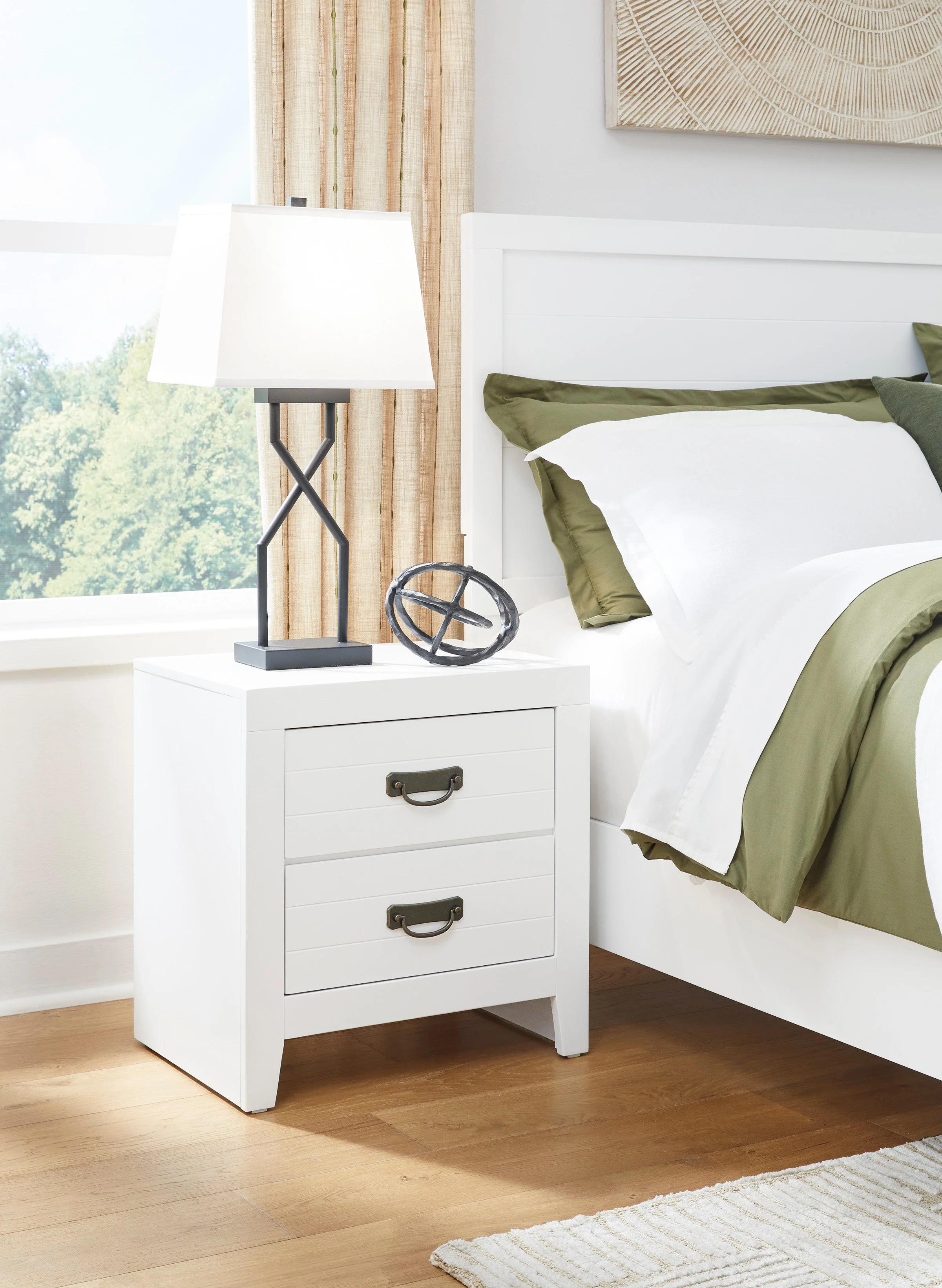 Binterglen White Panel Bedroom Set - Image 3