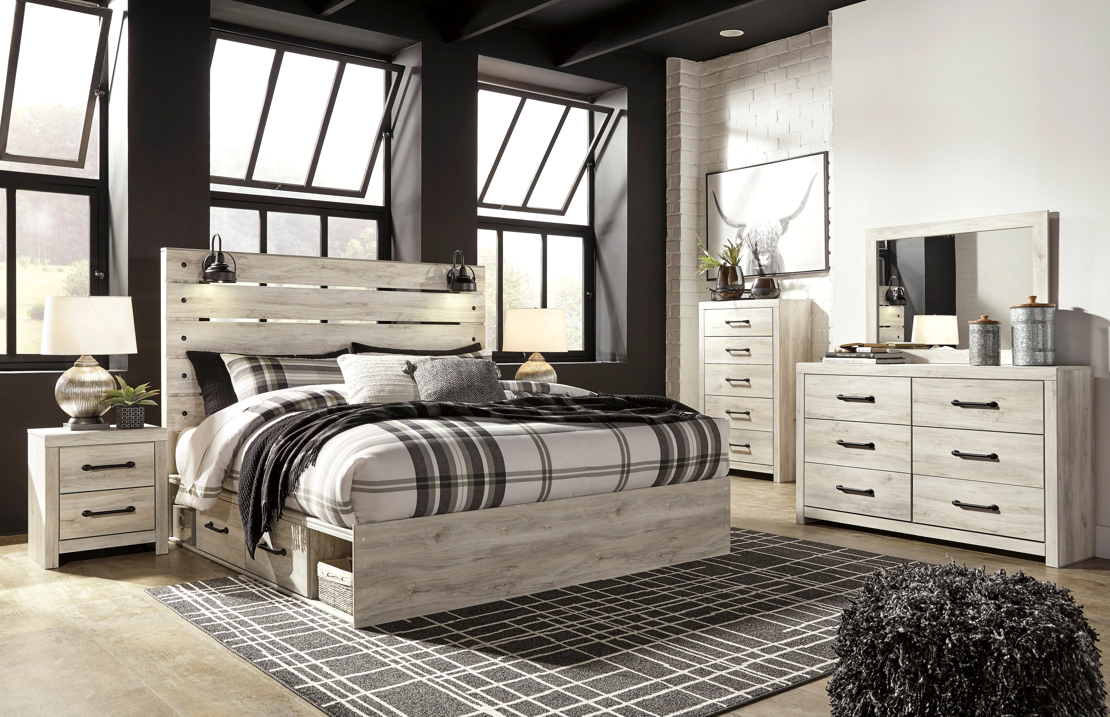 Cambeck Whitewash Storage Platform Bedroom Set with 4 Drawers