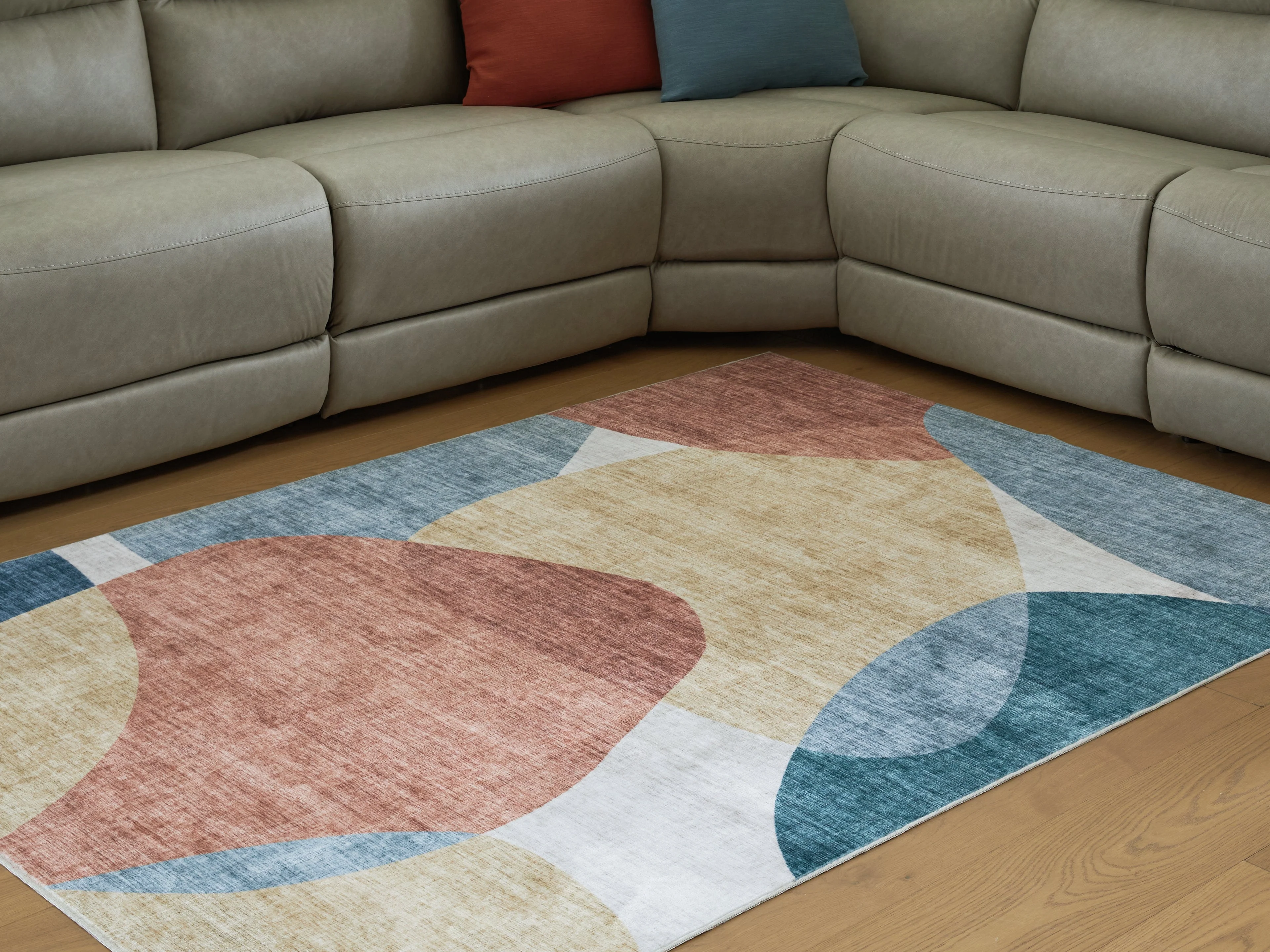 Chanleigh Multi Washable Medium Rug - Image 4