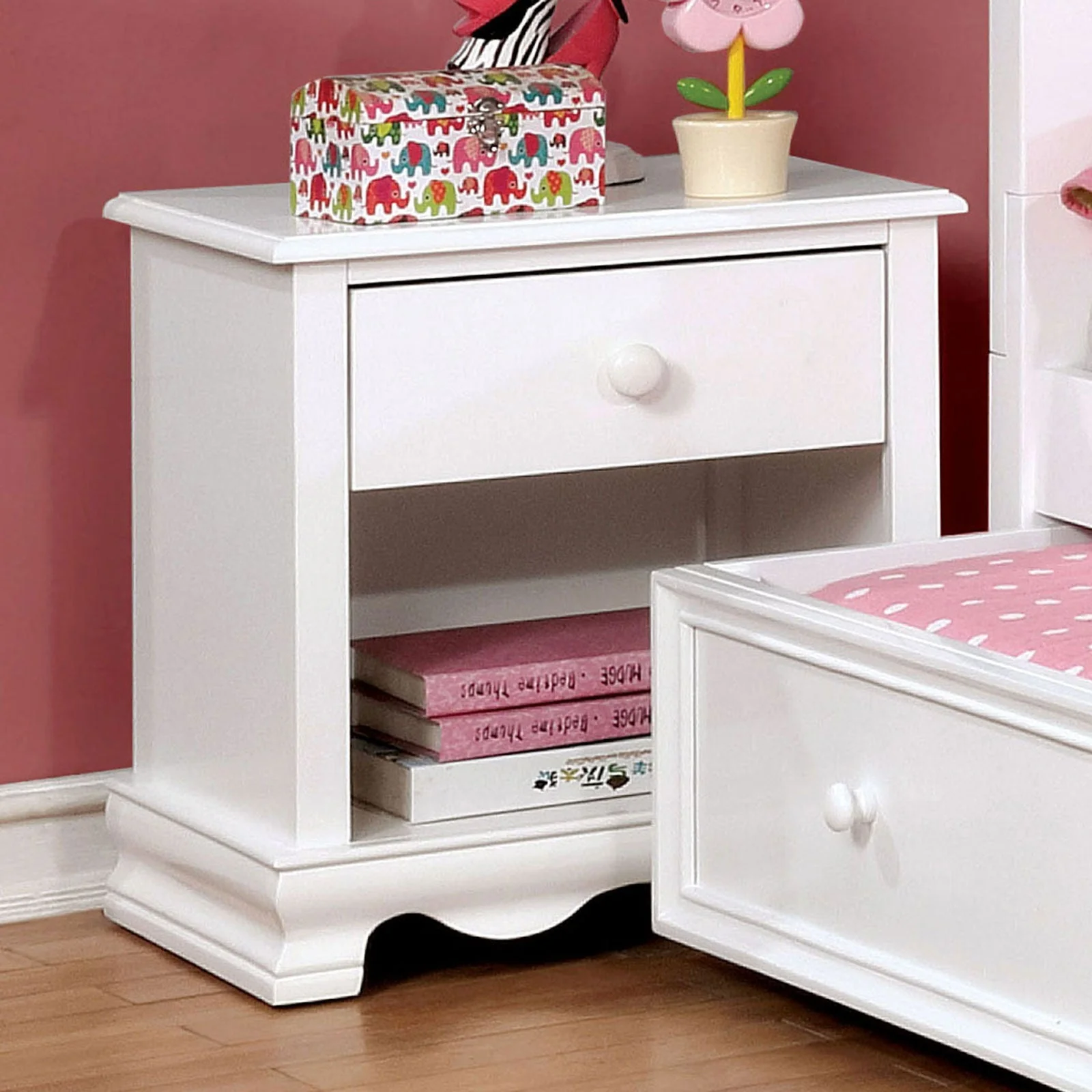 Dani White Night Stand