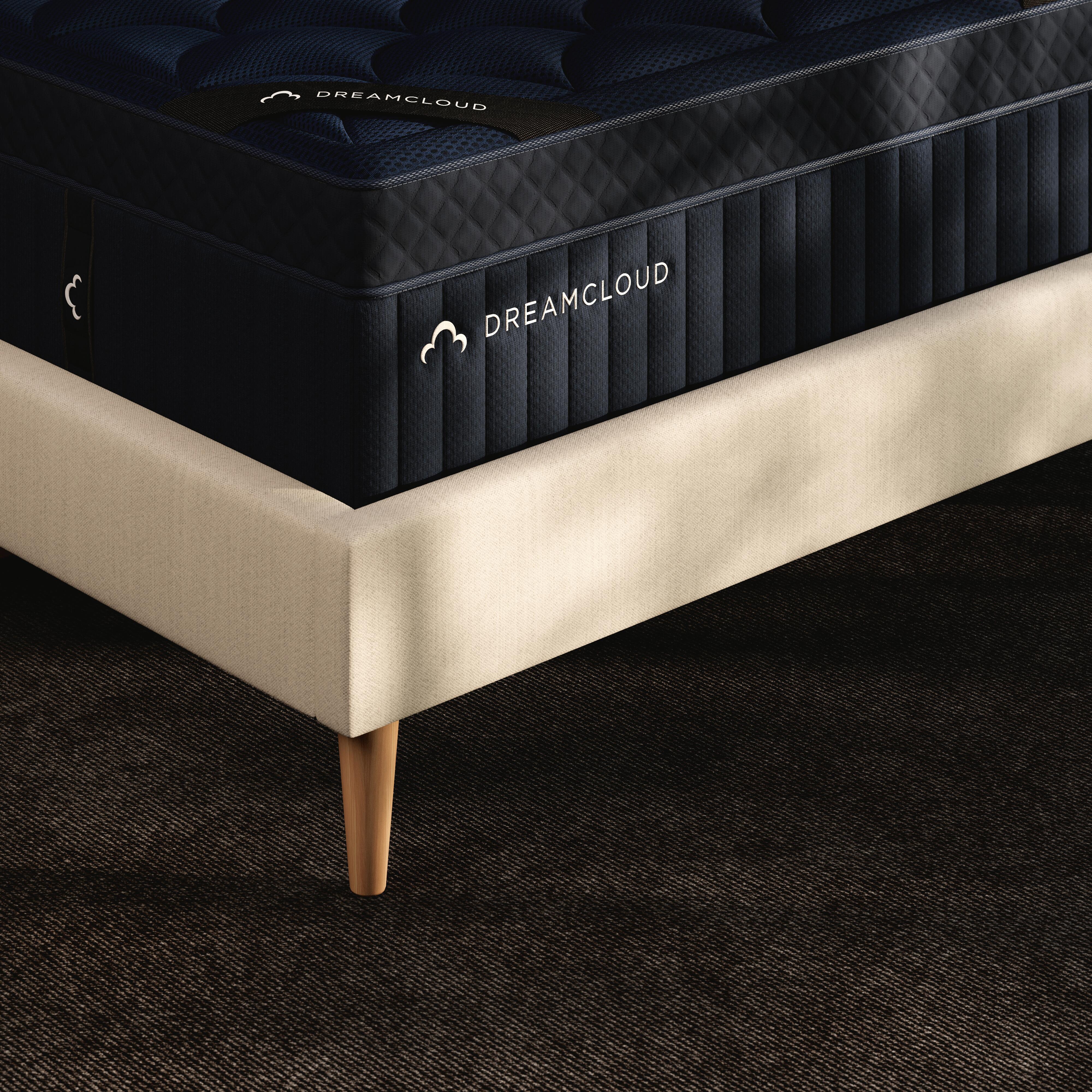 Dreamcloud Ultra Memory Foam White Queen Mattress - Image 10