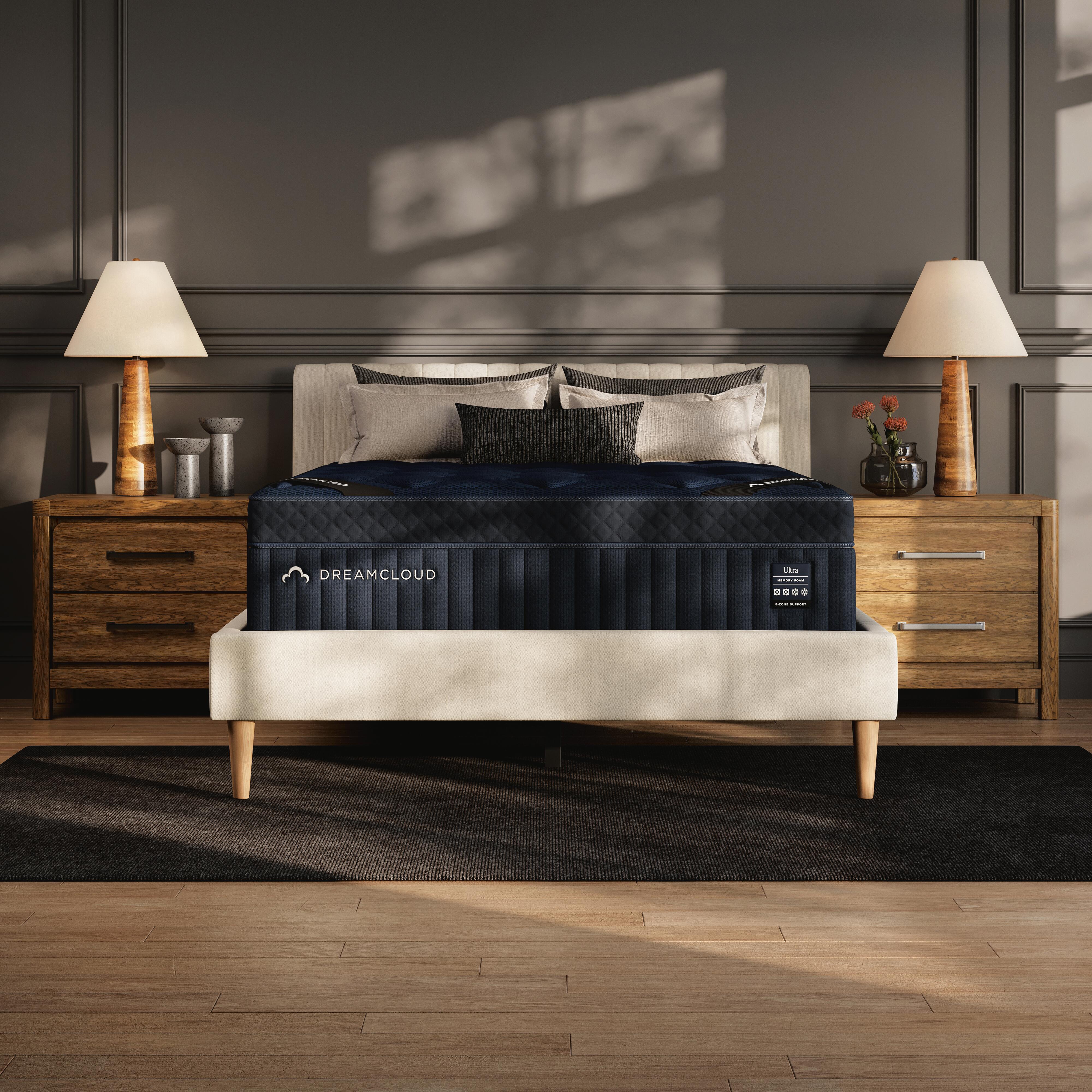 Dreamcloud Ultra Memory Foam White Queen Mattress - Image 7