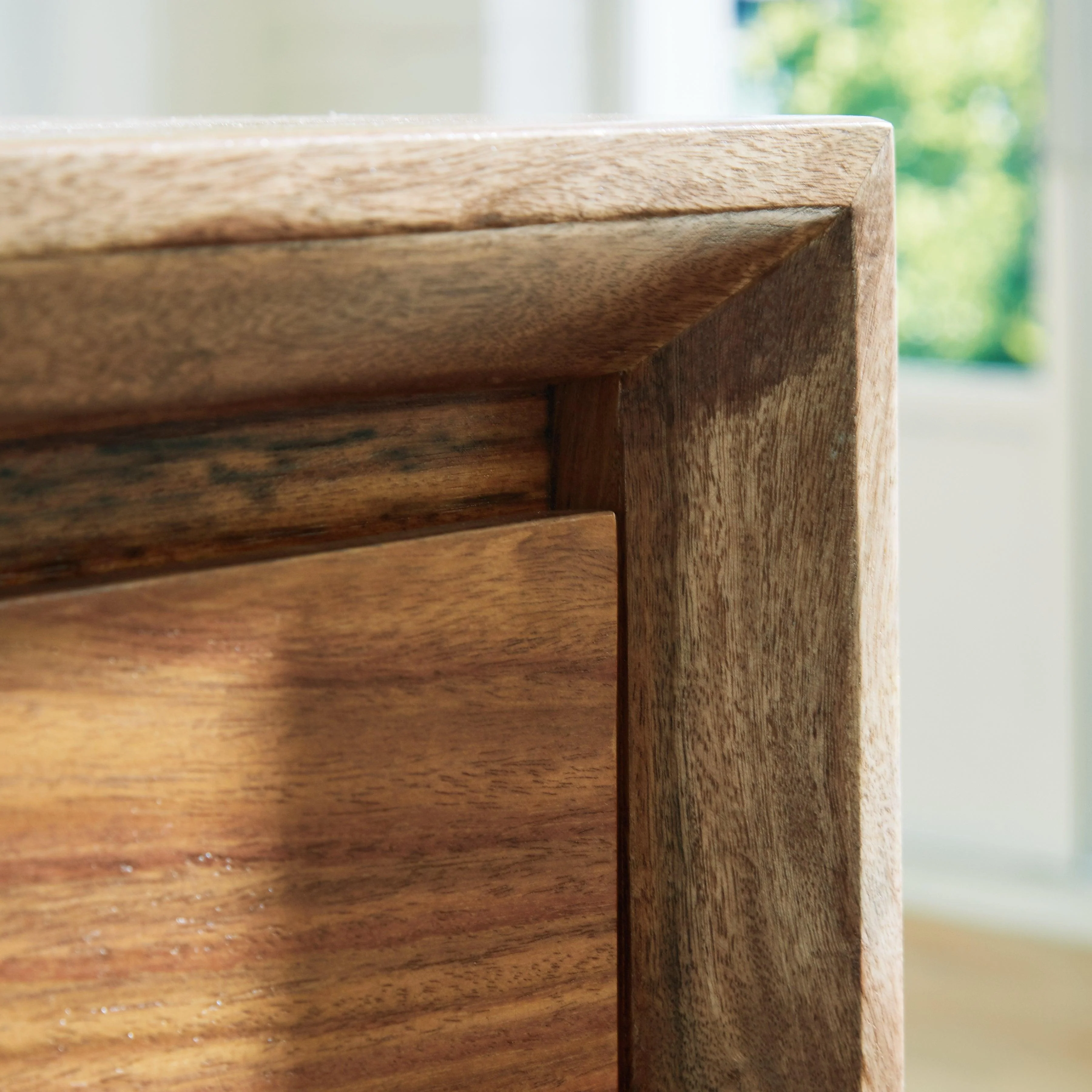 Dressonni Brown Chest of Drawers - Image 6