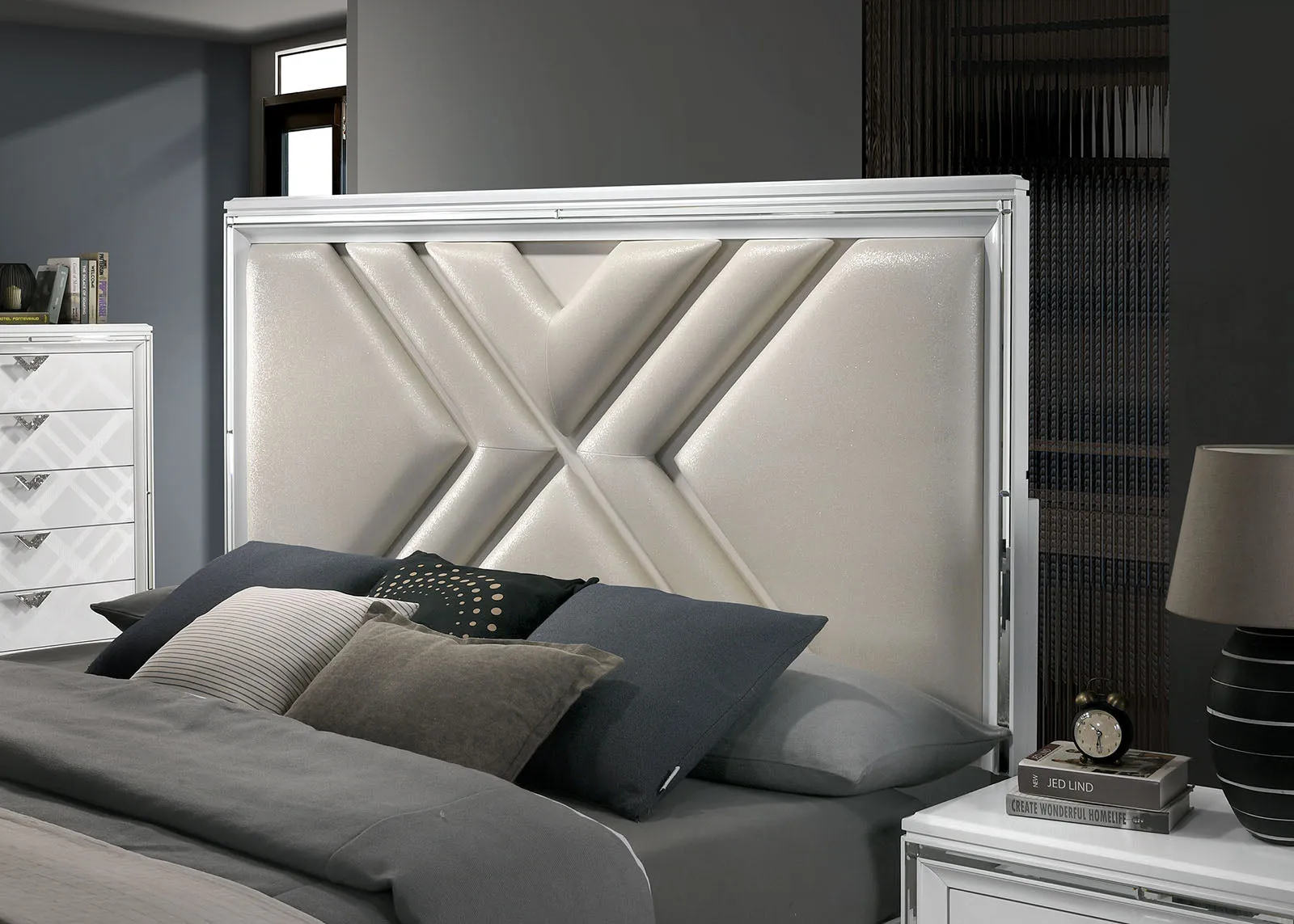 Emmeline White California King Bed - Image 5