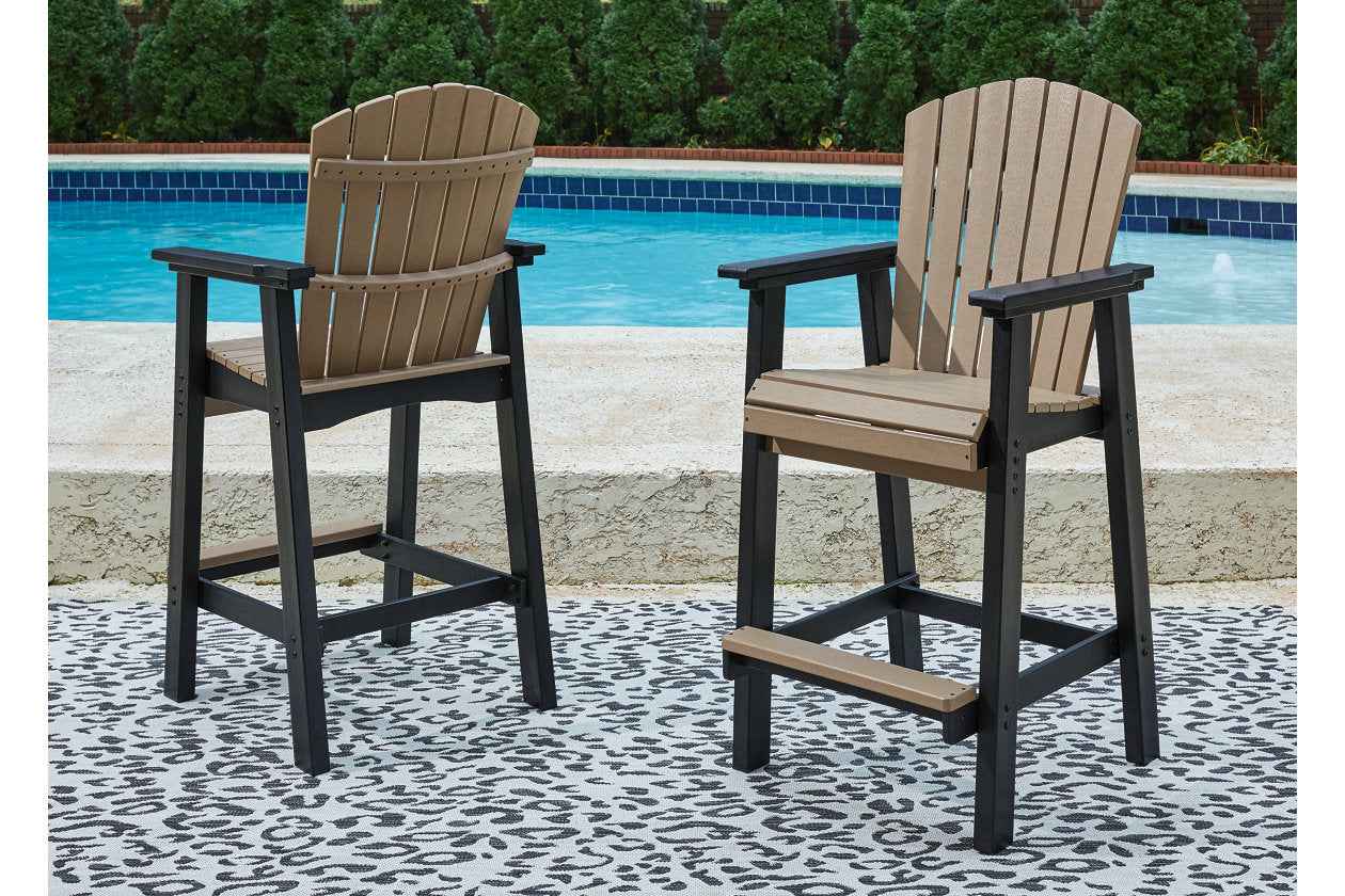 Fairen Trail Black/Driftwood Outdoor Counter Height Dining Table with 2 Barstools - Image 11