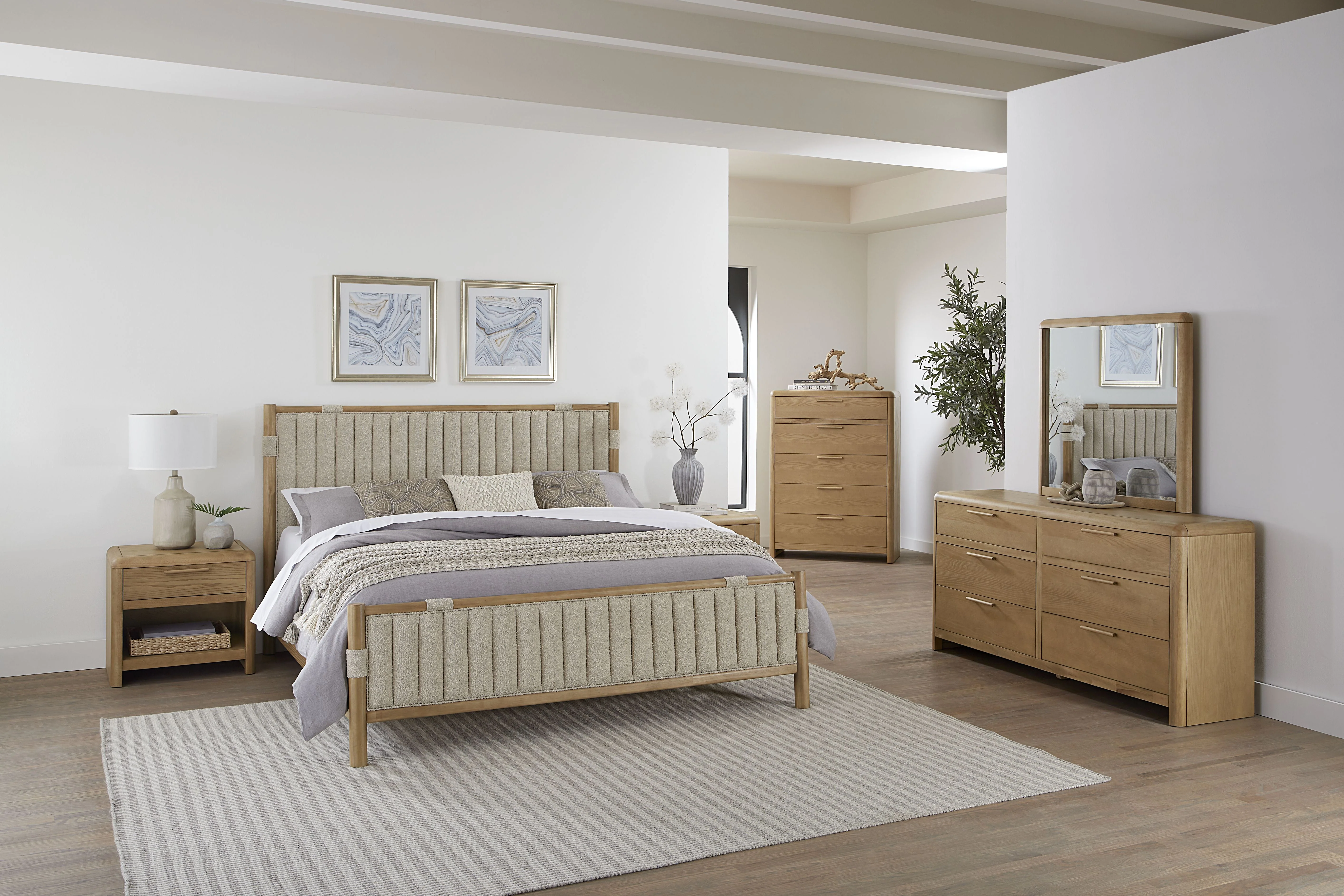 Furano Eastern King Upholstered Panel Bed in Ginger and Brun Boucle - Image 3