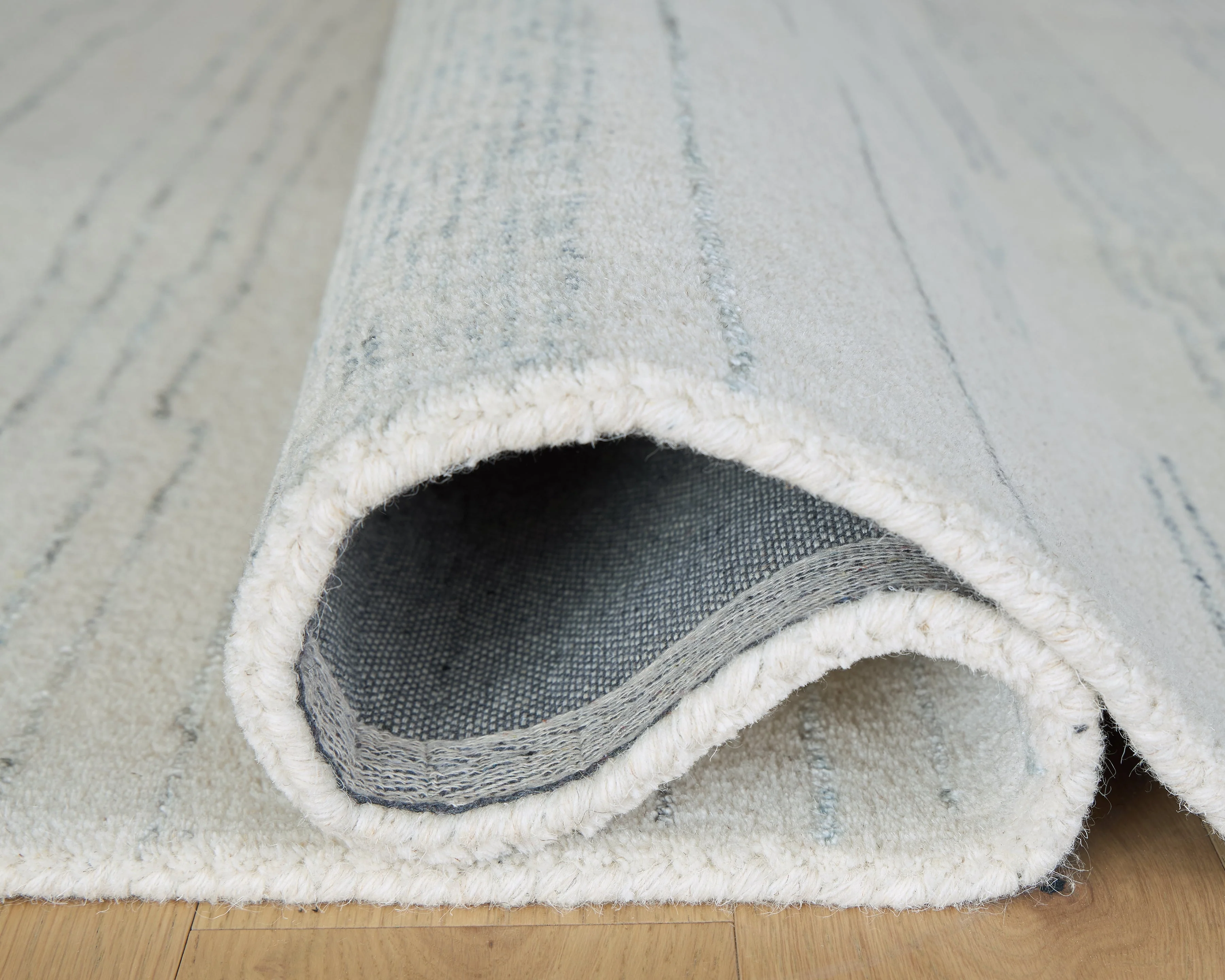 Genemost Ivory/Blue Medium Rug - Image 4