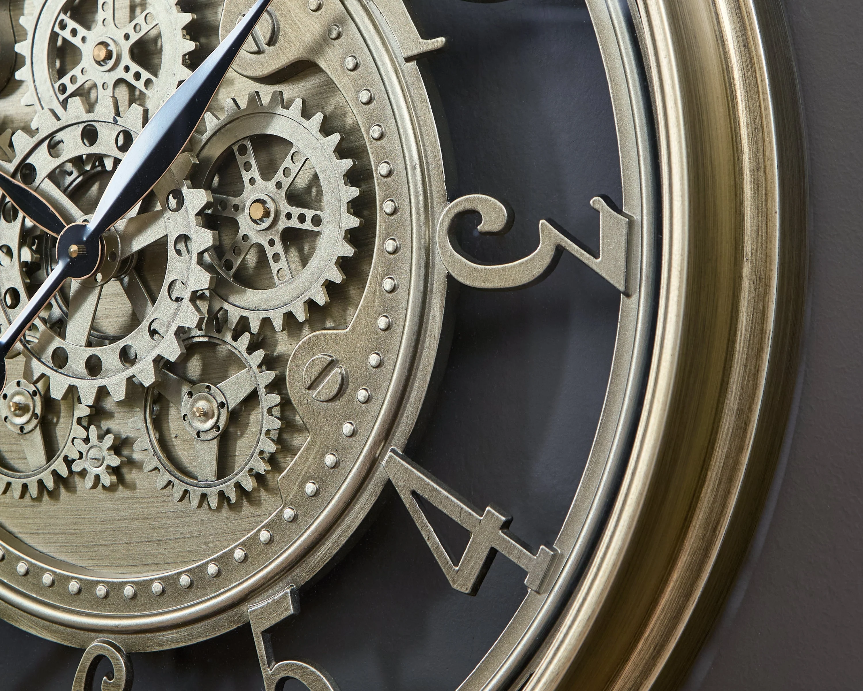 Gilover Champagne Finish Wall Clock - Image 5