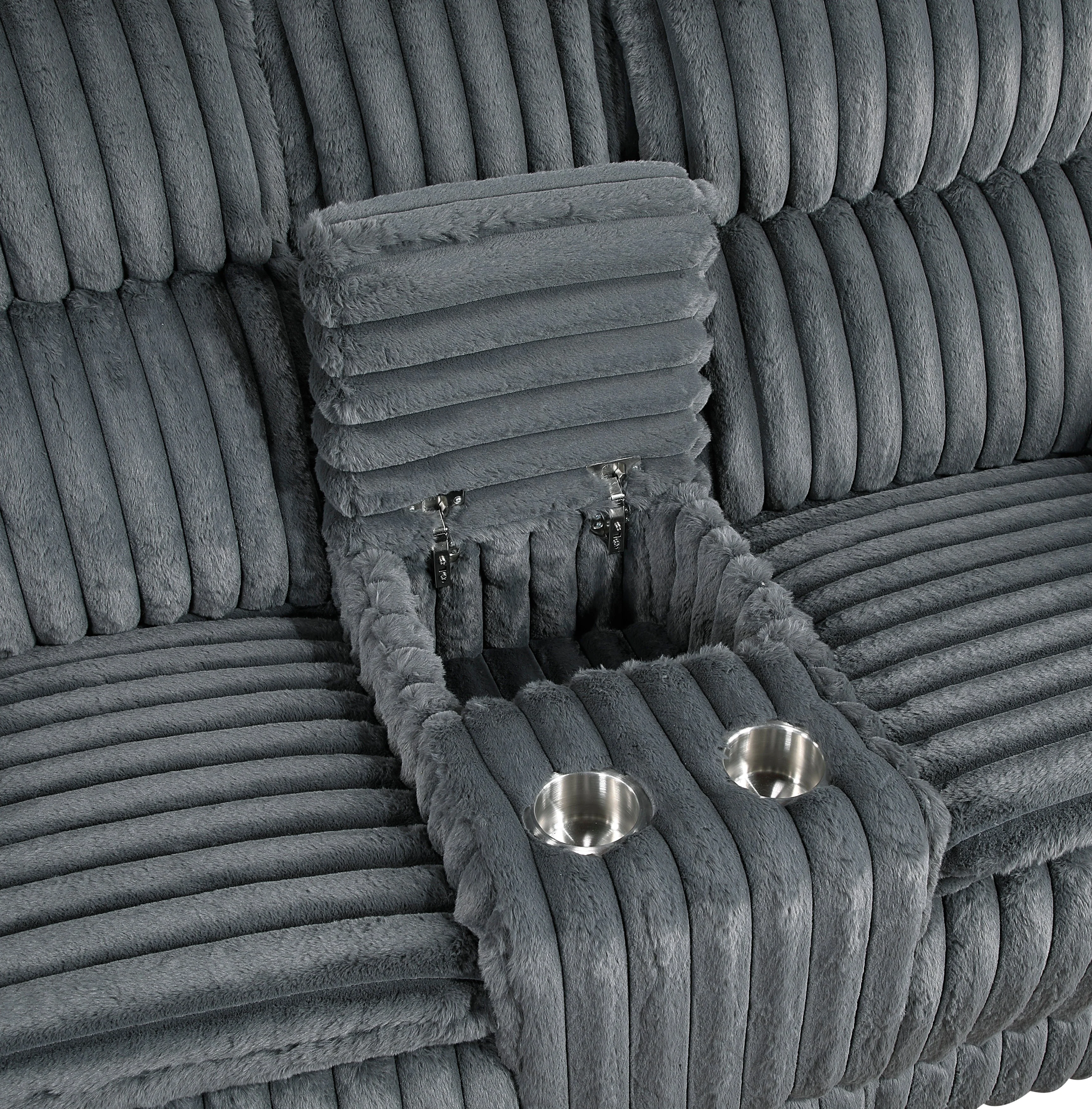 Goodland Dark Gray Double Reclining Loveseat with Center Console - Image 5