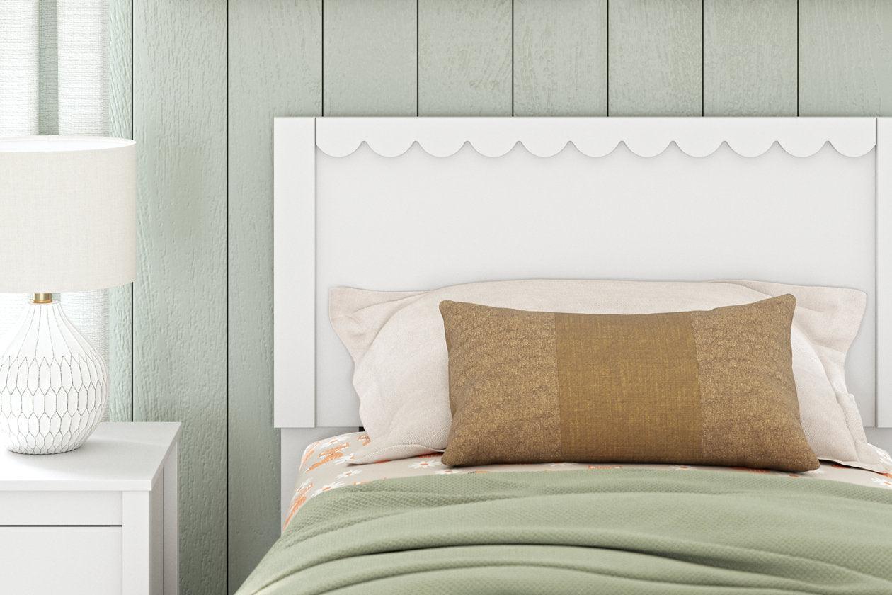 Hallityn White Twin Panel Platform Bed - Image 9