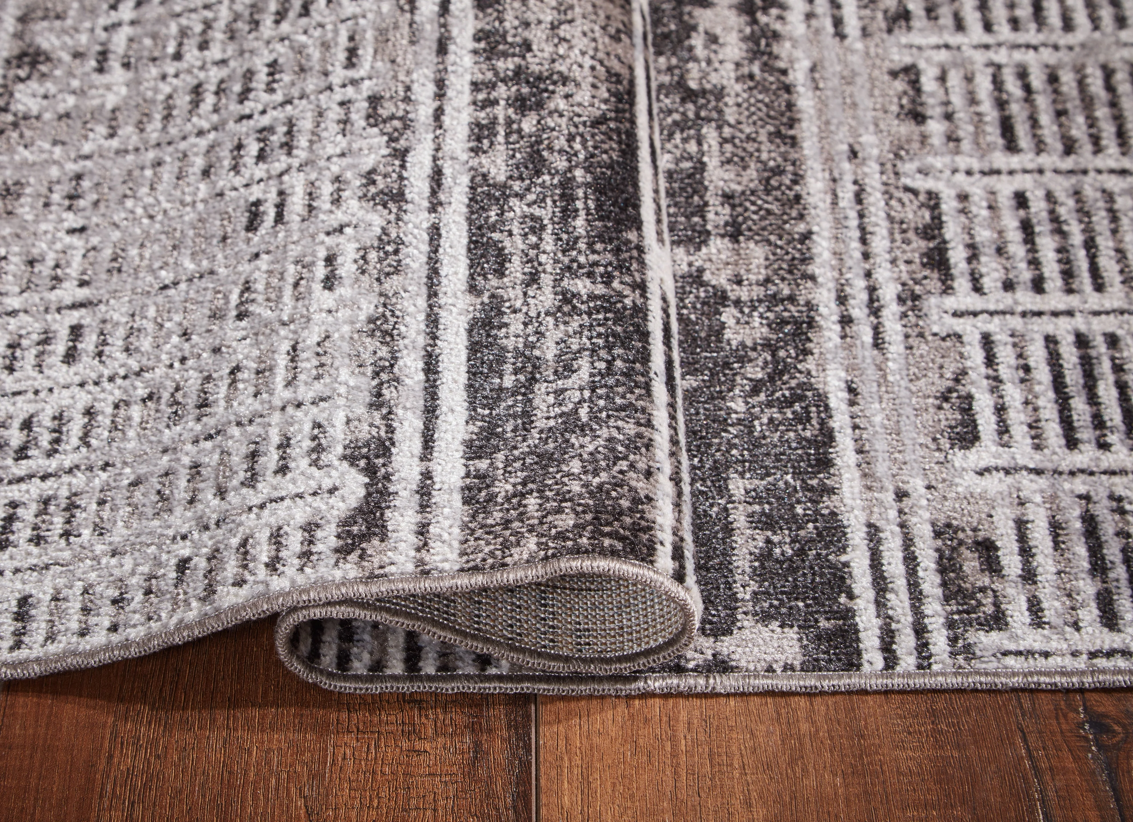 Henchester Multi 5' x 7' Rug - Image 4