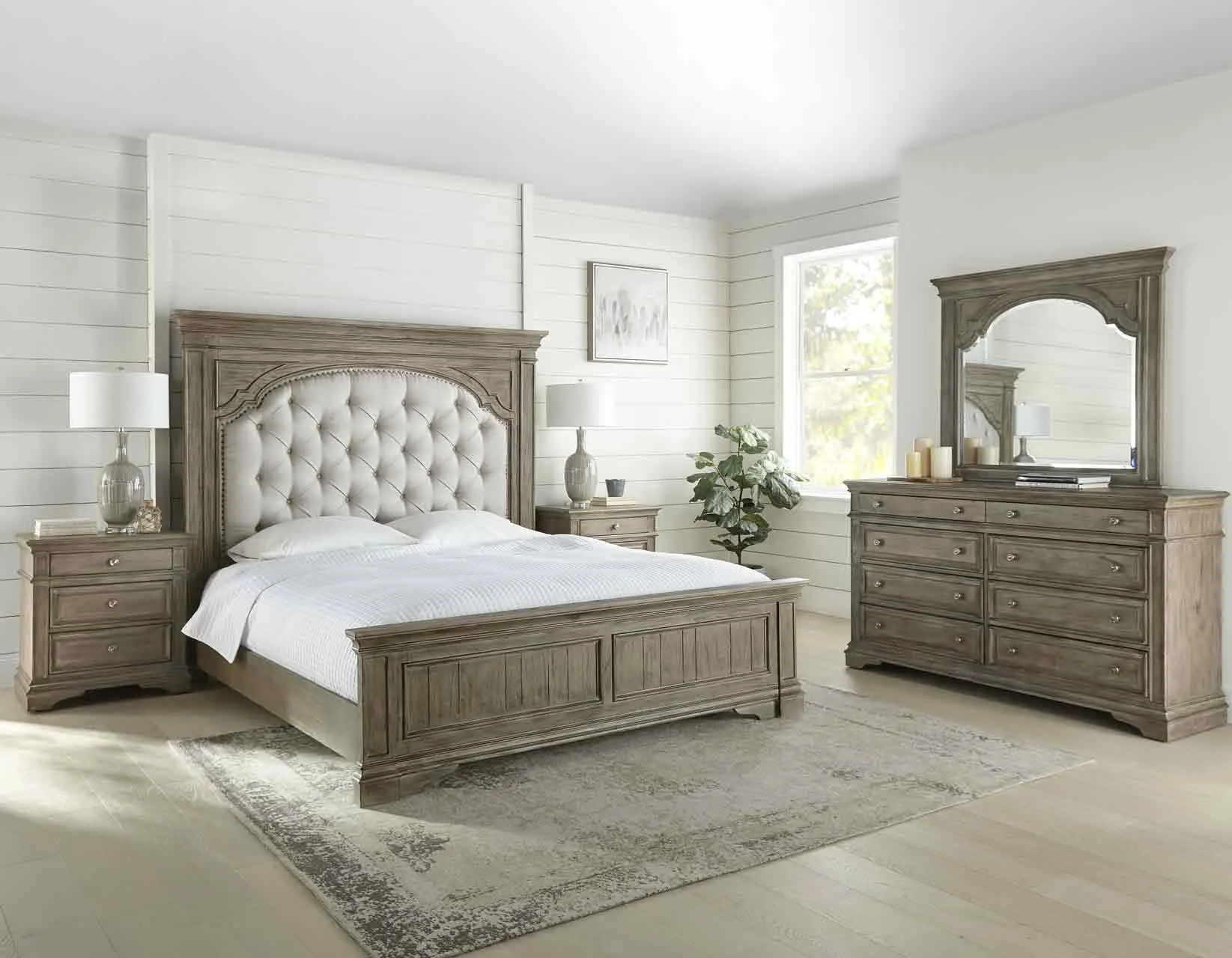 Highland Park Queen Bed, Waxed Driftwood - Image 3
