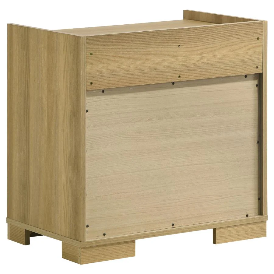Hyland Natural 5-Piece Eastern King Bedroom Set - Image 6