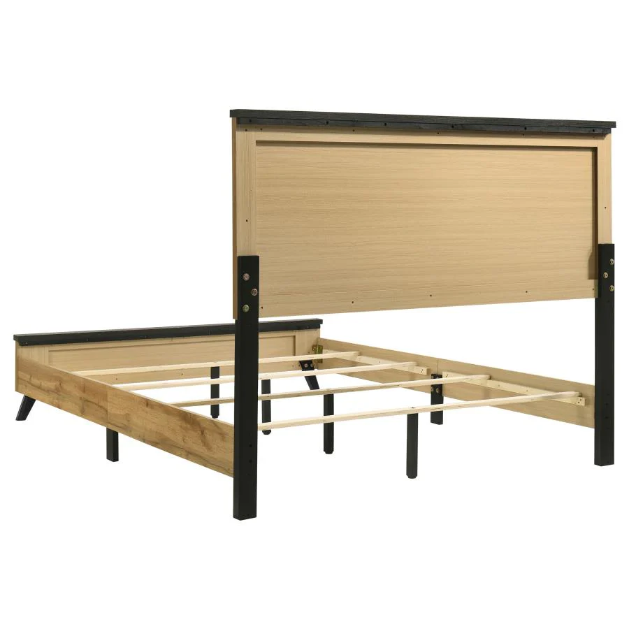 Kaywood Natural Pine 4-Piece Queen Bedroom Set - Image 4