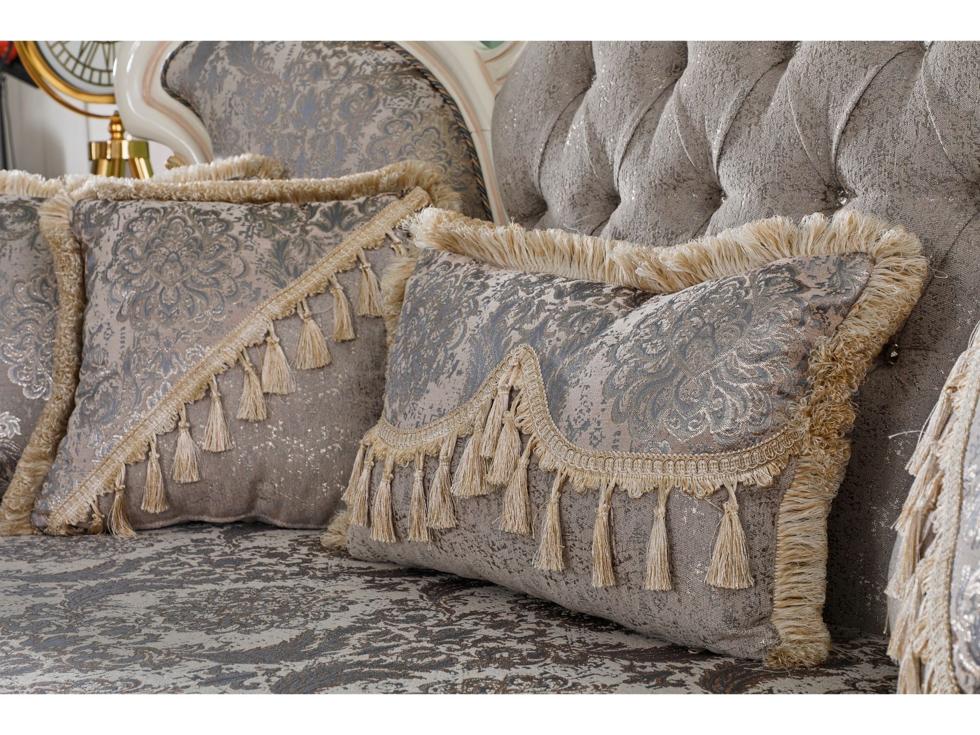 Kelebek Vizon Traditional Loveseat - Image 4