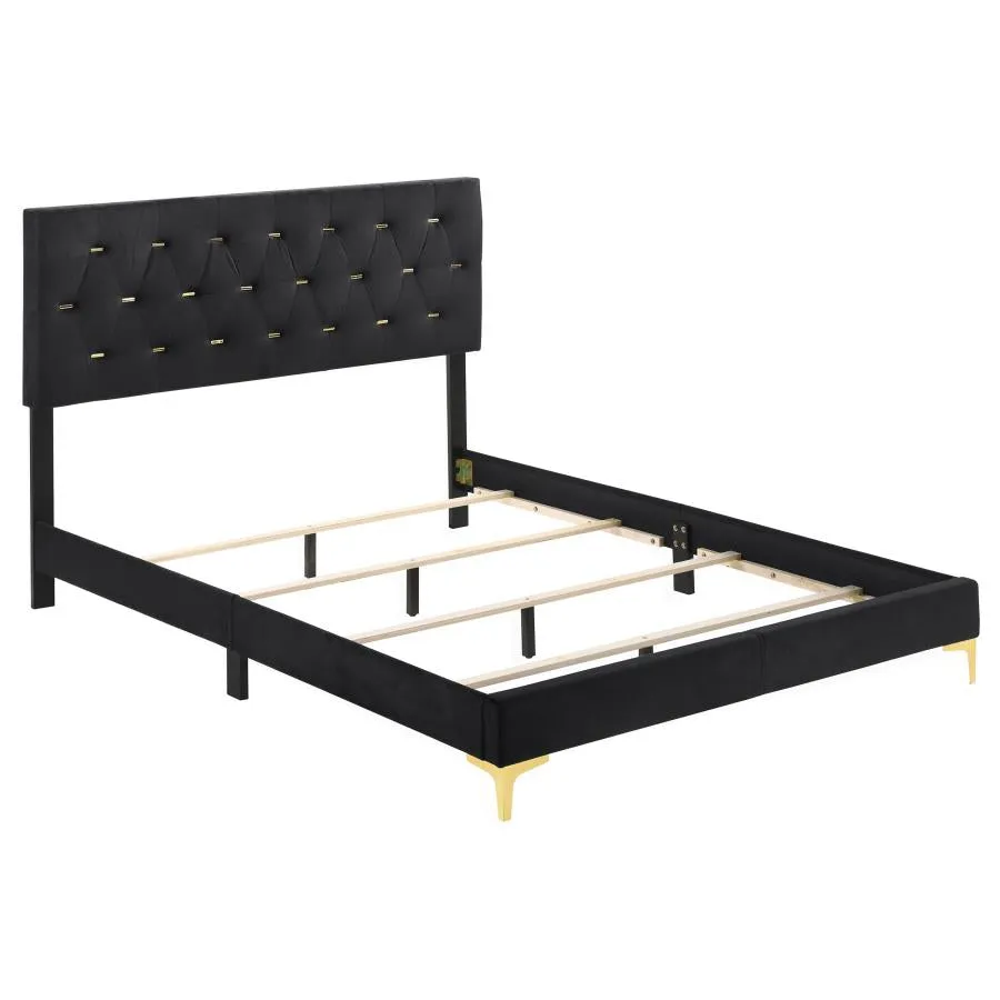 Kendall Black and Gold Upholstered Panel Bedroom Set - Image 4