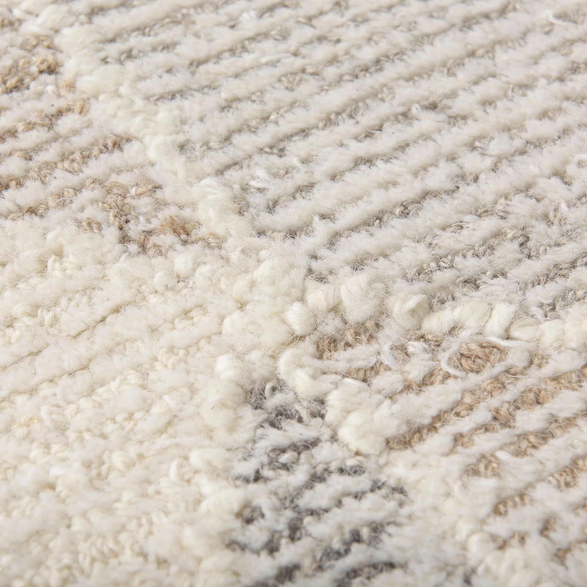 Kolt 5x8 Neutral Geometric Patterned Wool Area Rug - Image 6