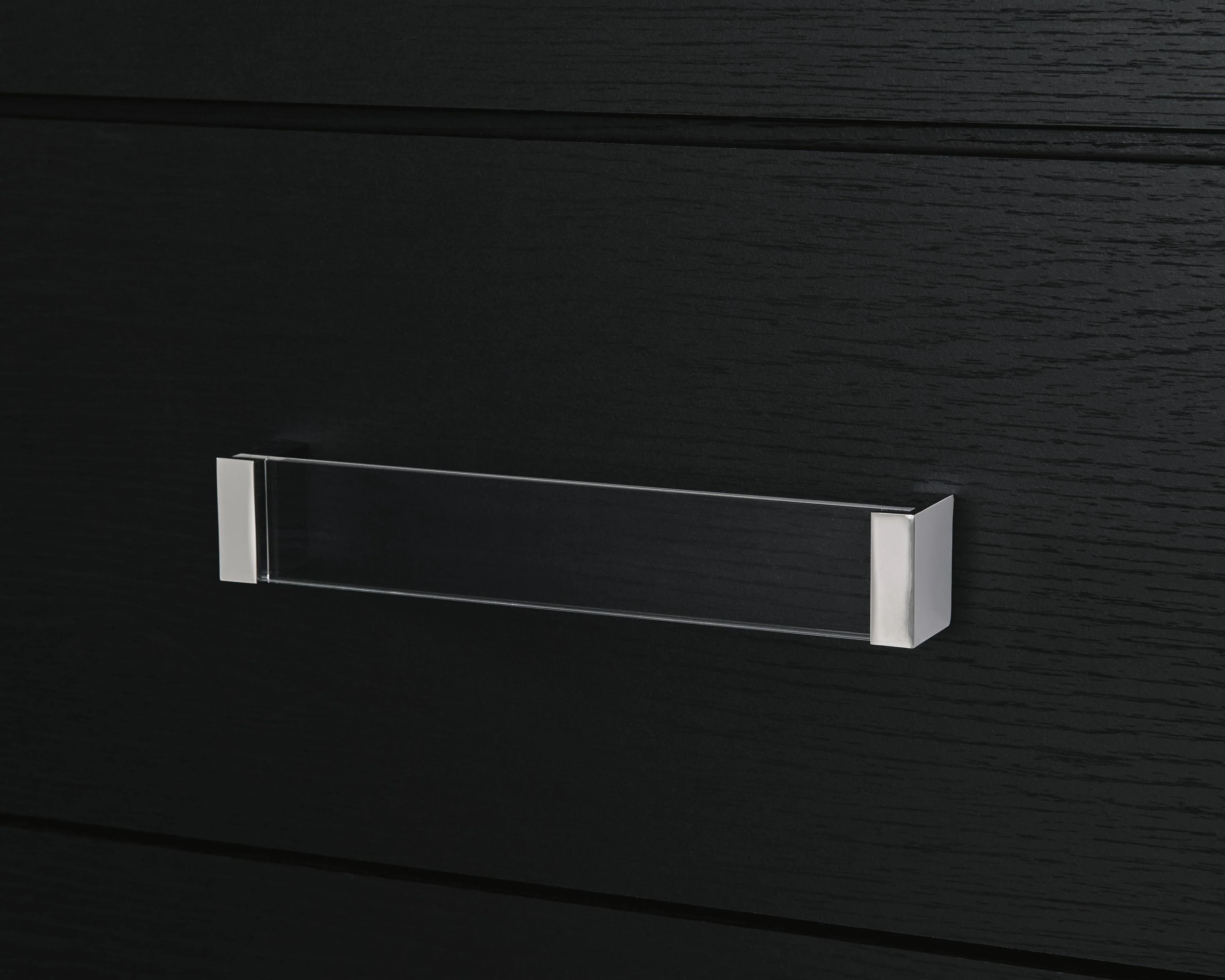 Maeling Black Dresser and Mirror - Image 4