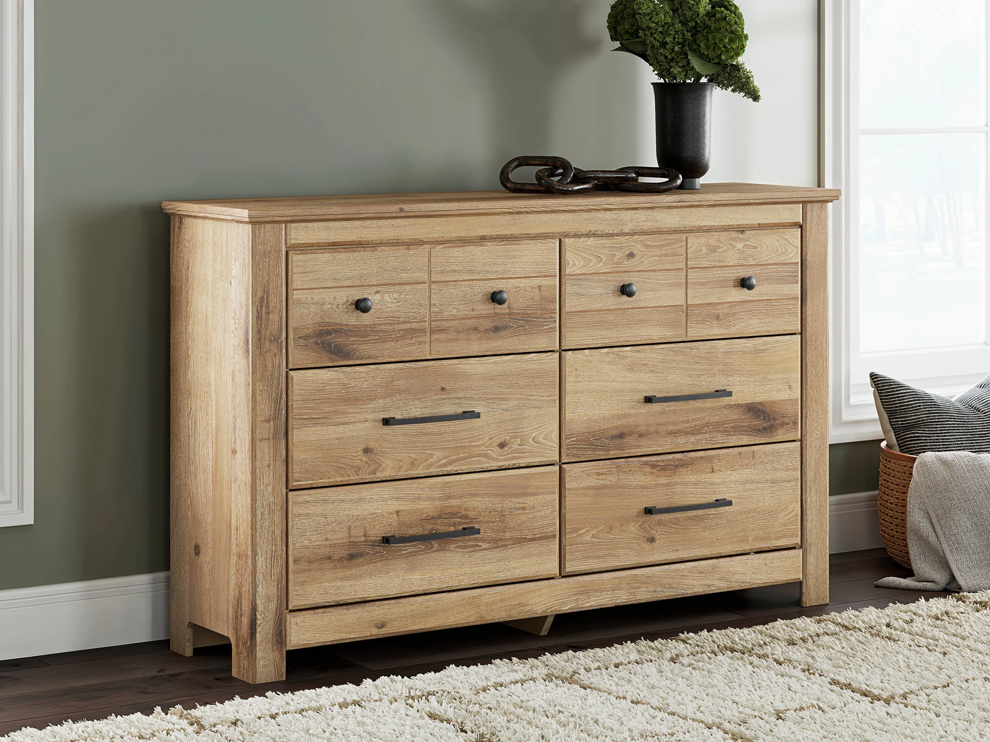 Makidern Tan Panel Bedroom Set - Image 7