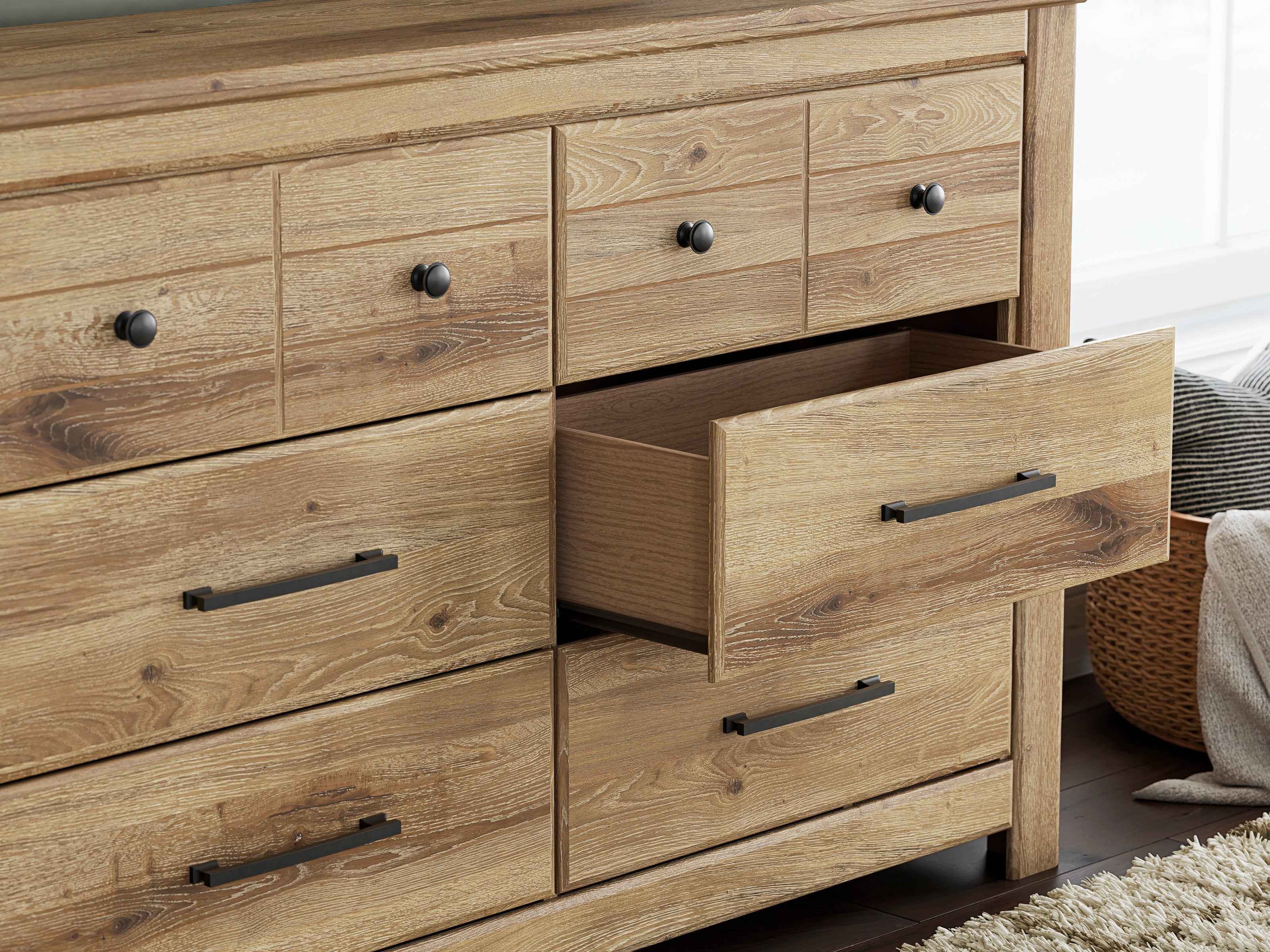 Makidern Tan Storage Youth Panel Bedroom Set with 4 Drawers - Image 9