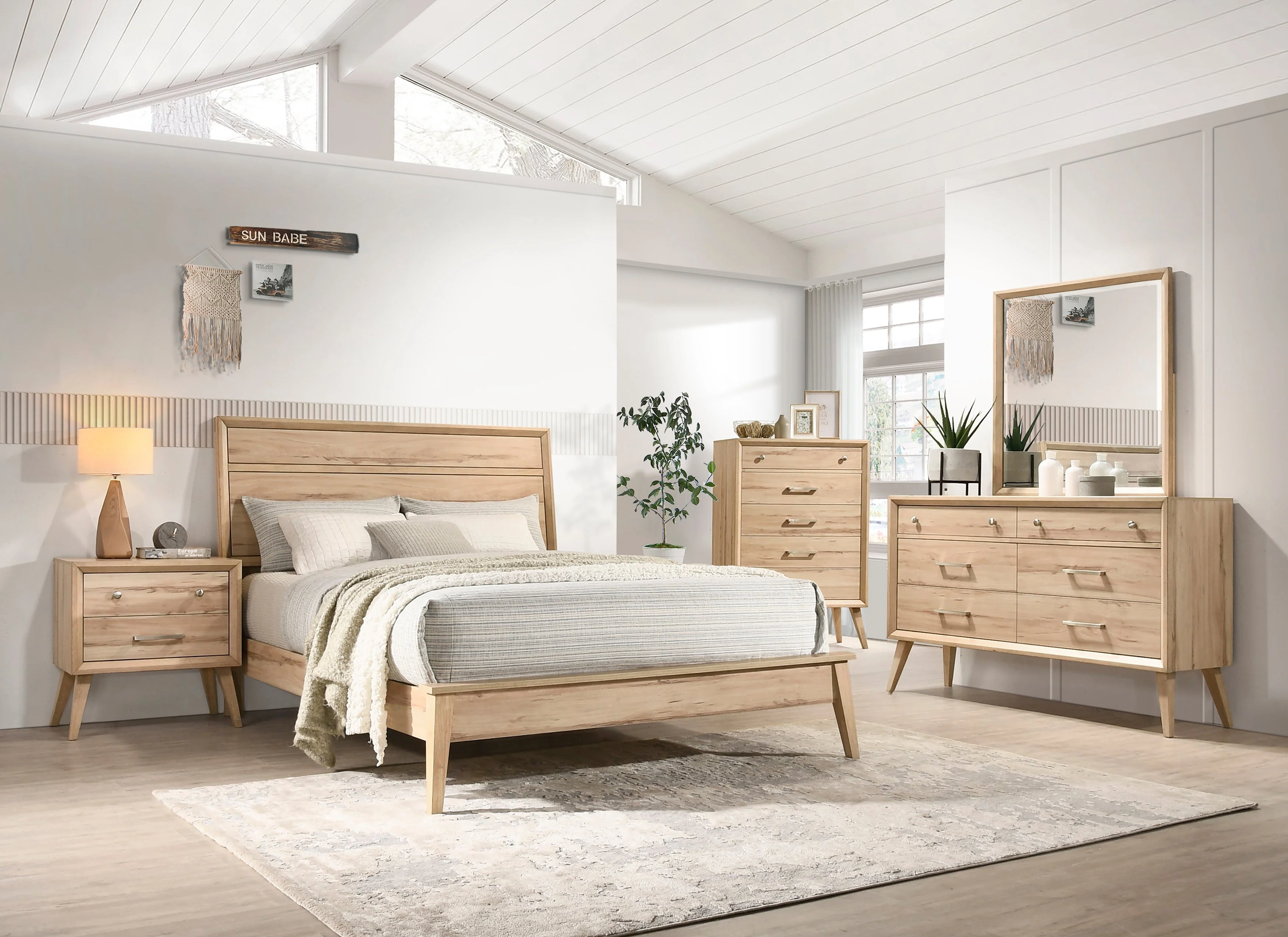 Marrin Natural Oak Chest - Image 3