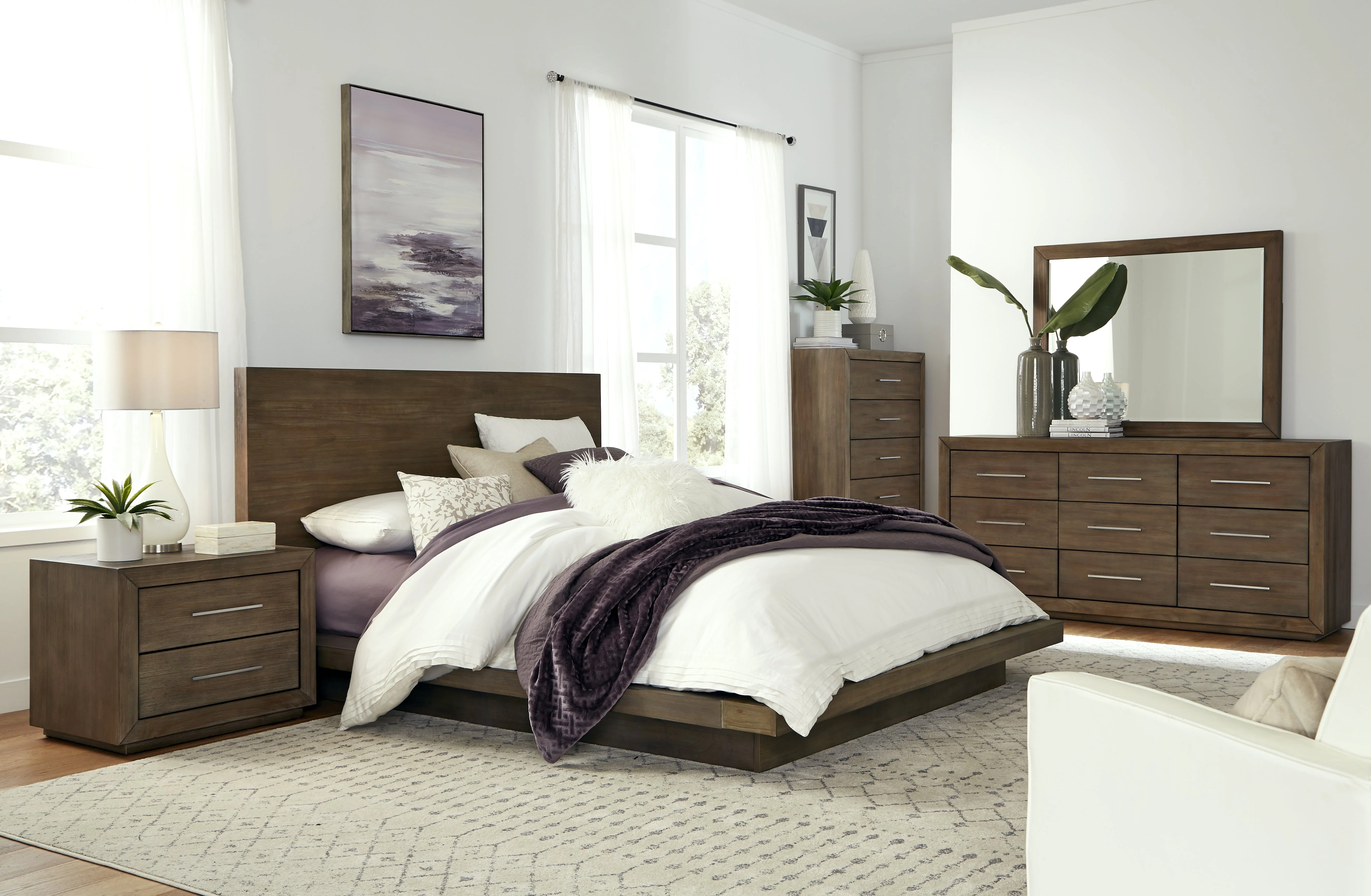 Melbourne Five Drawer Chest in Dark Pine - Image 2