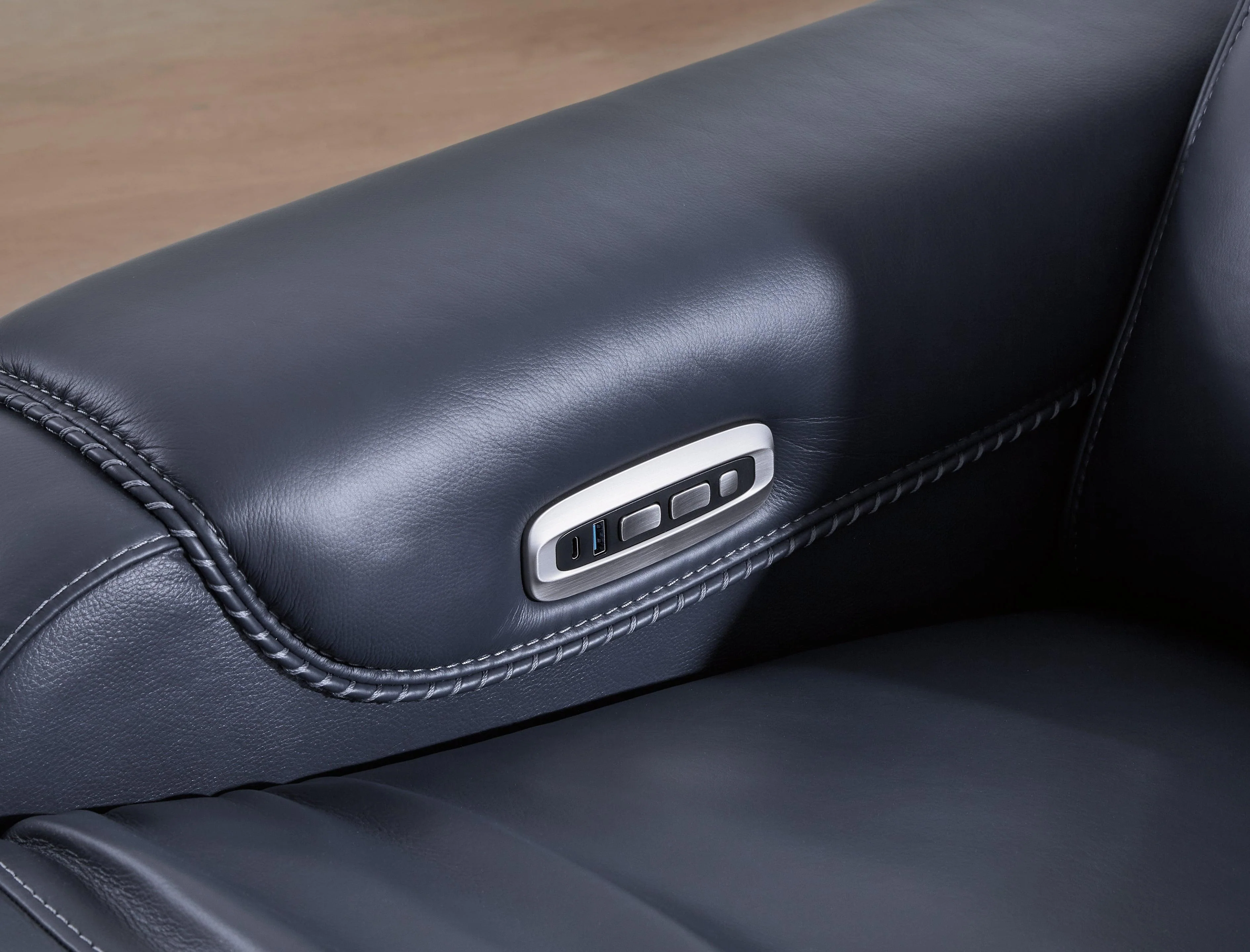 Mercomatic Ocean Dual Power Leather Recliner - Image 8