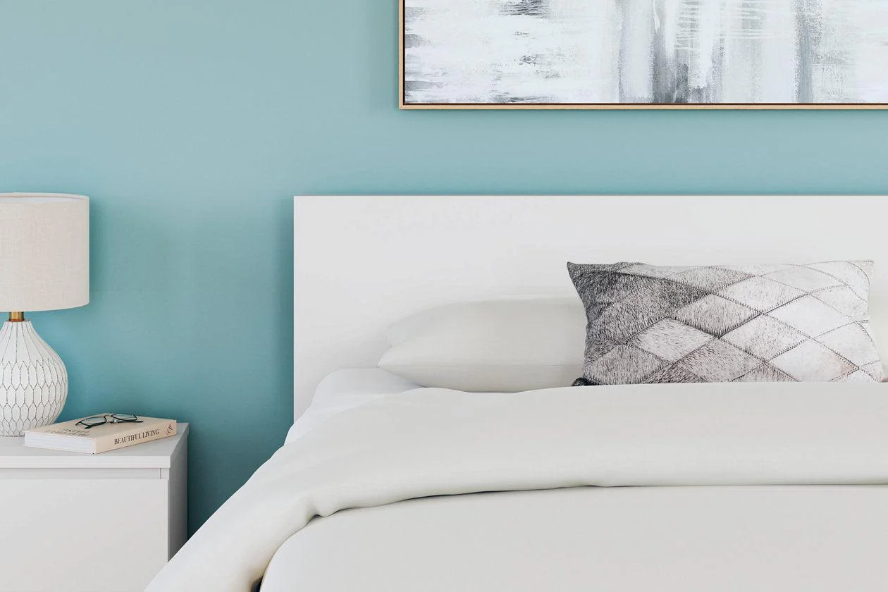 Onita White Queen Platform Bed - Image 9