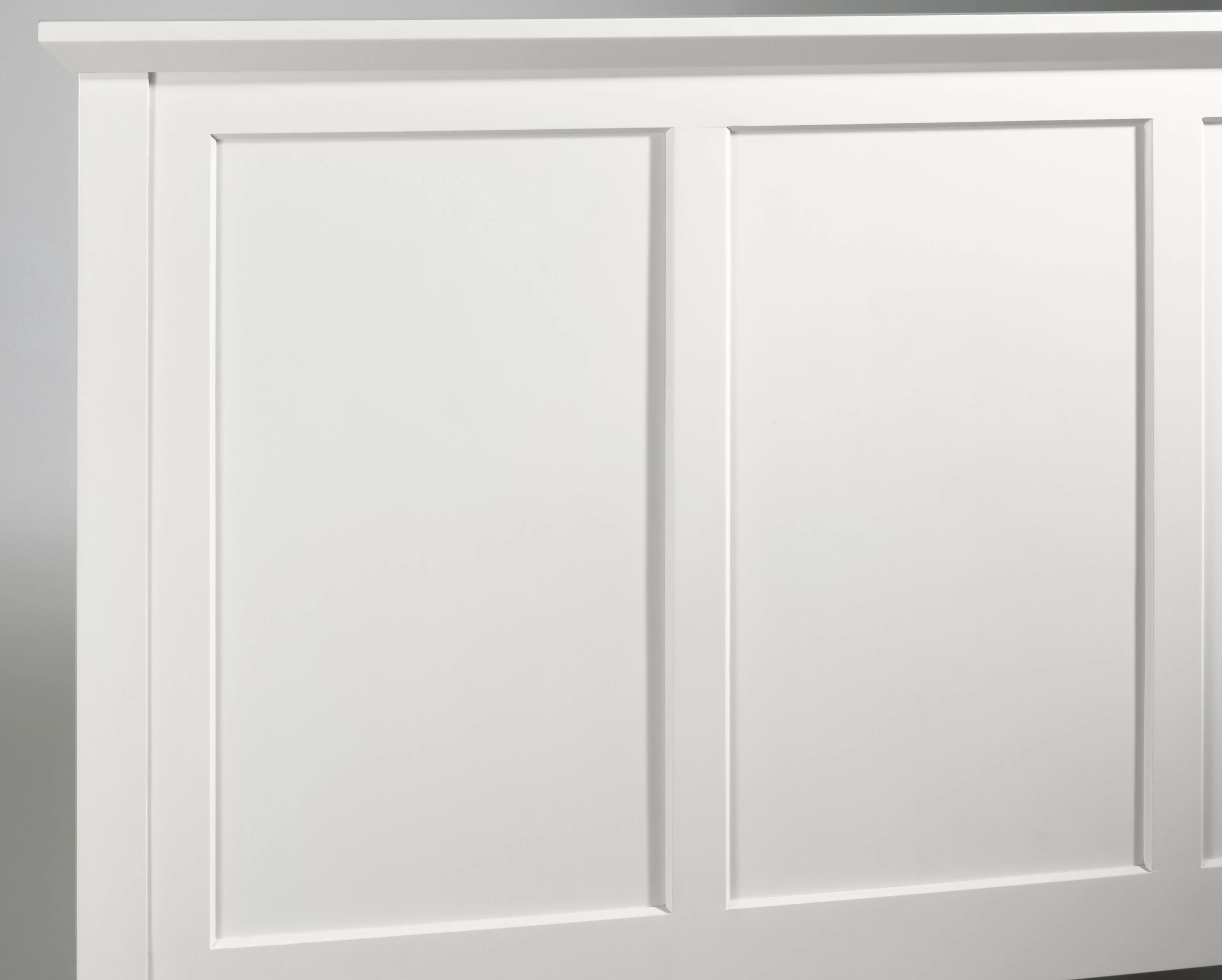 Paragon Four Drawer Wood Eastern King Storage Bed in White - Image 3