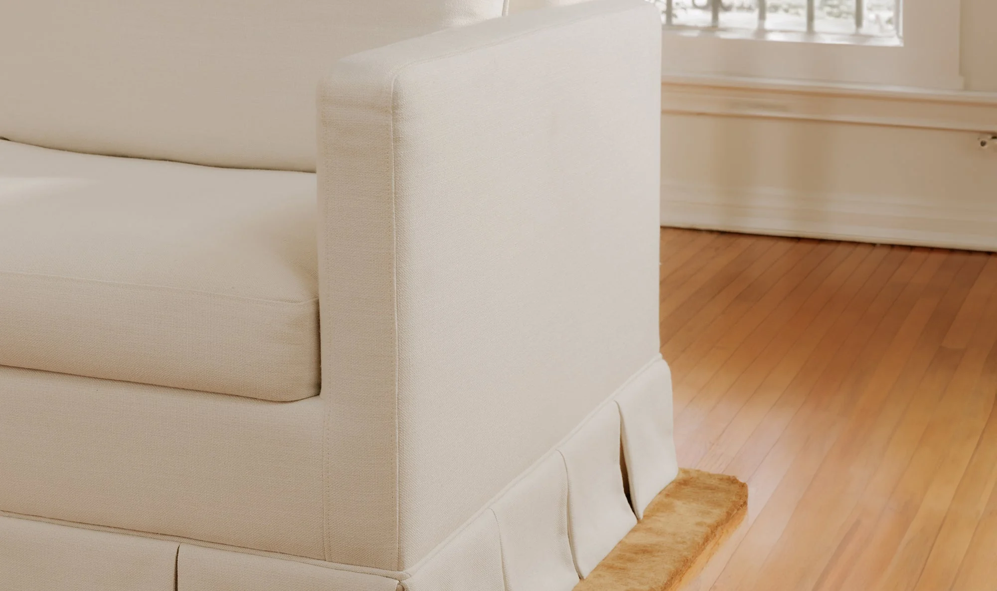 Pellicano Sofa Cream - Image 4