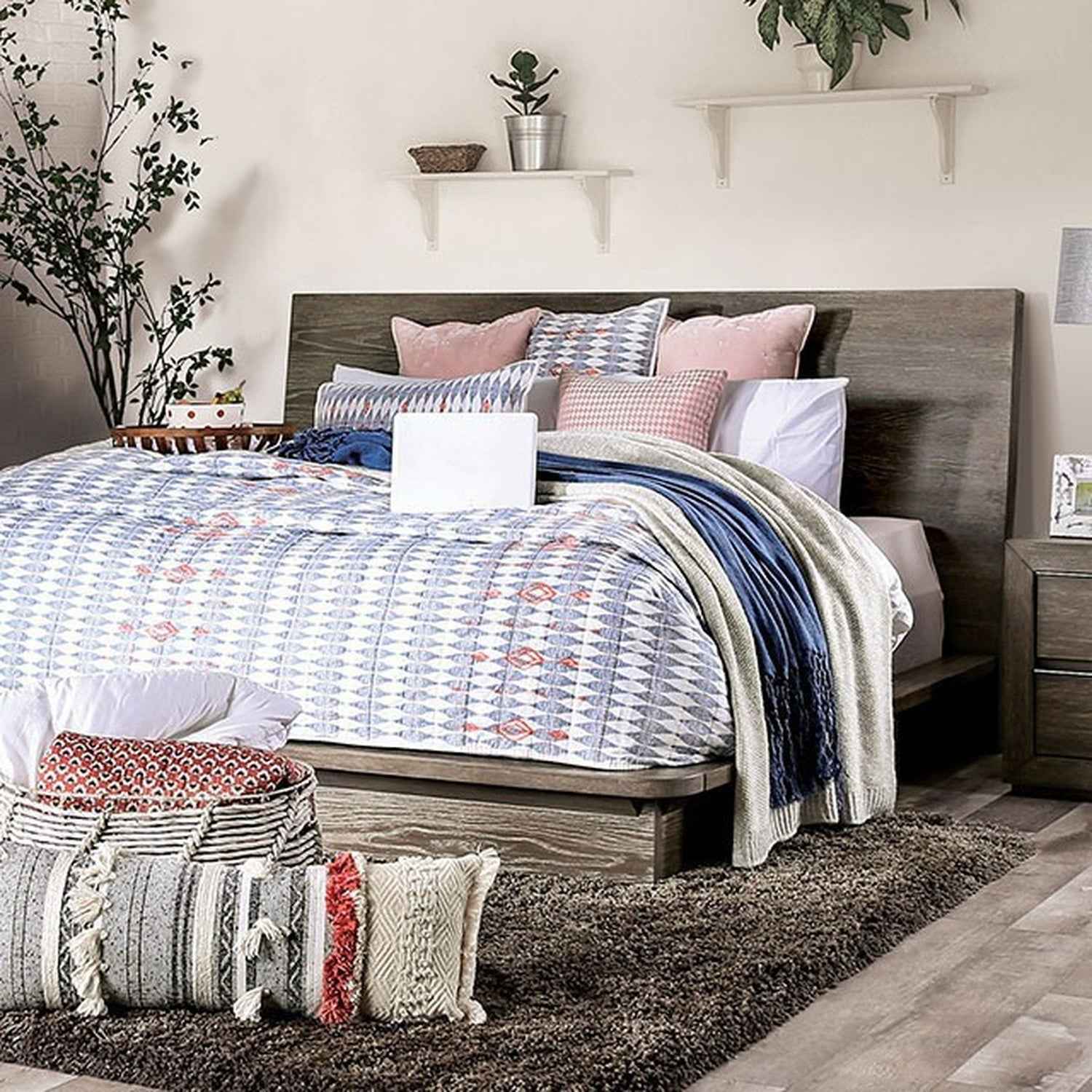 Pickstown Light Walnut Queen Bed