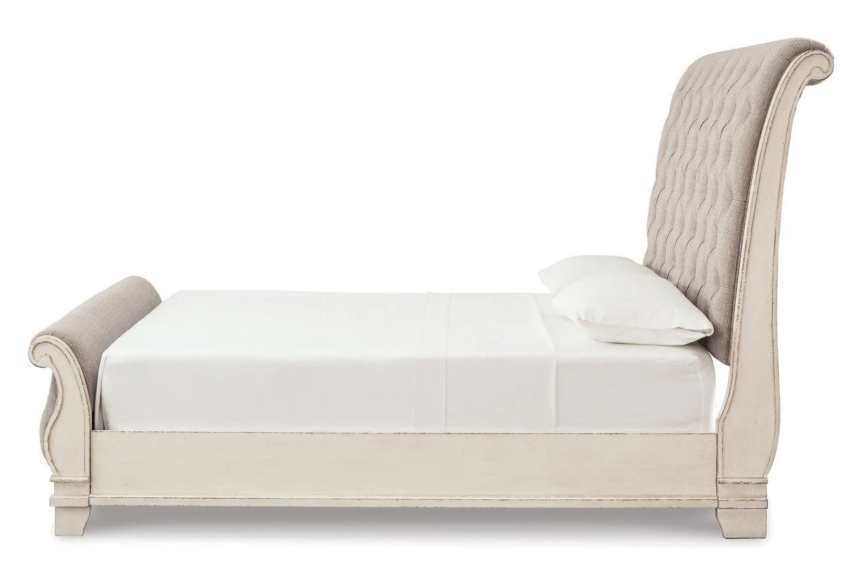 Realyn Chipped White King Sleigh Bed - Image 3
