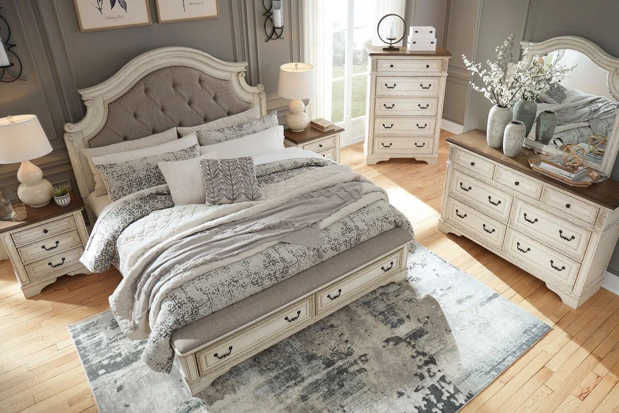 Realyn Two-tone King Upholstered Storage Platform Bed - Image 5