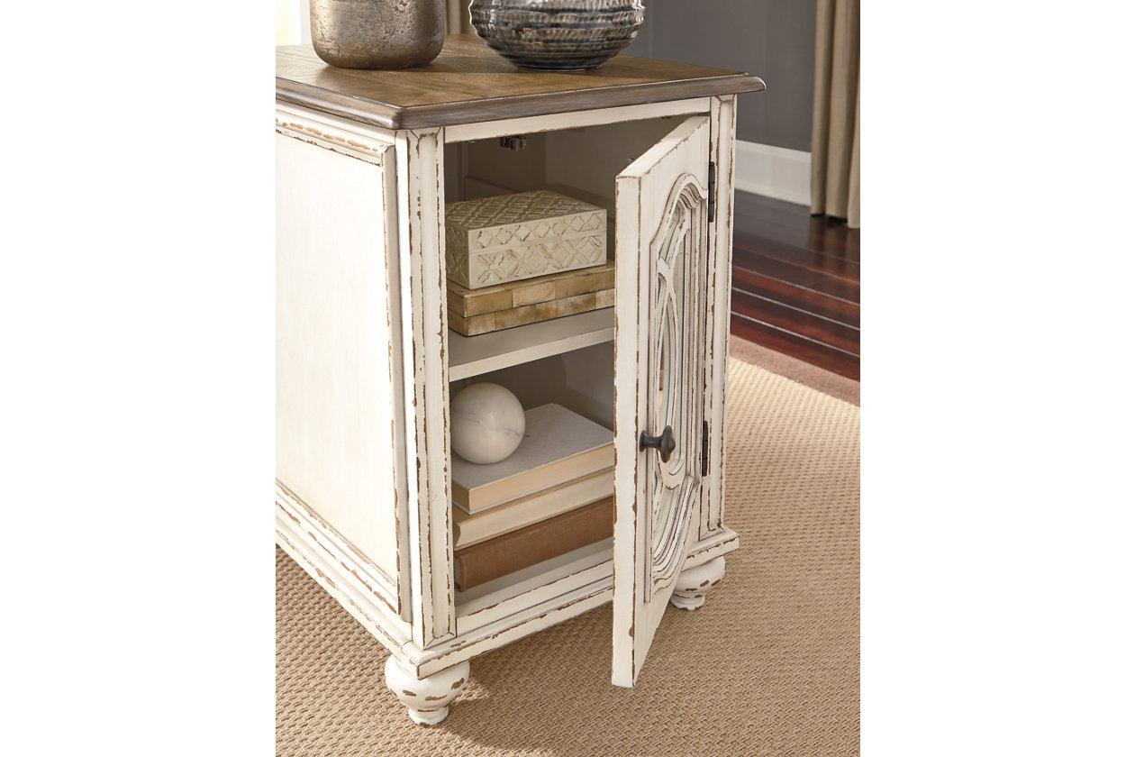 Realyn White/Brown Chairside End Table - Image 6