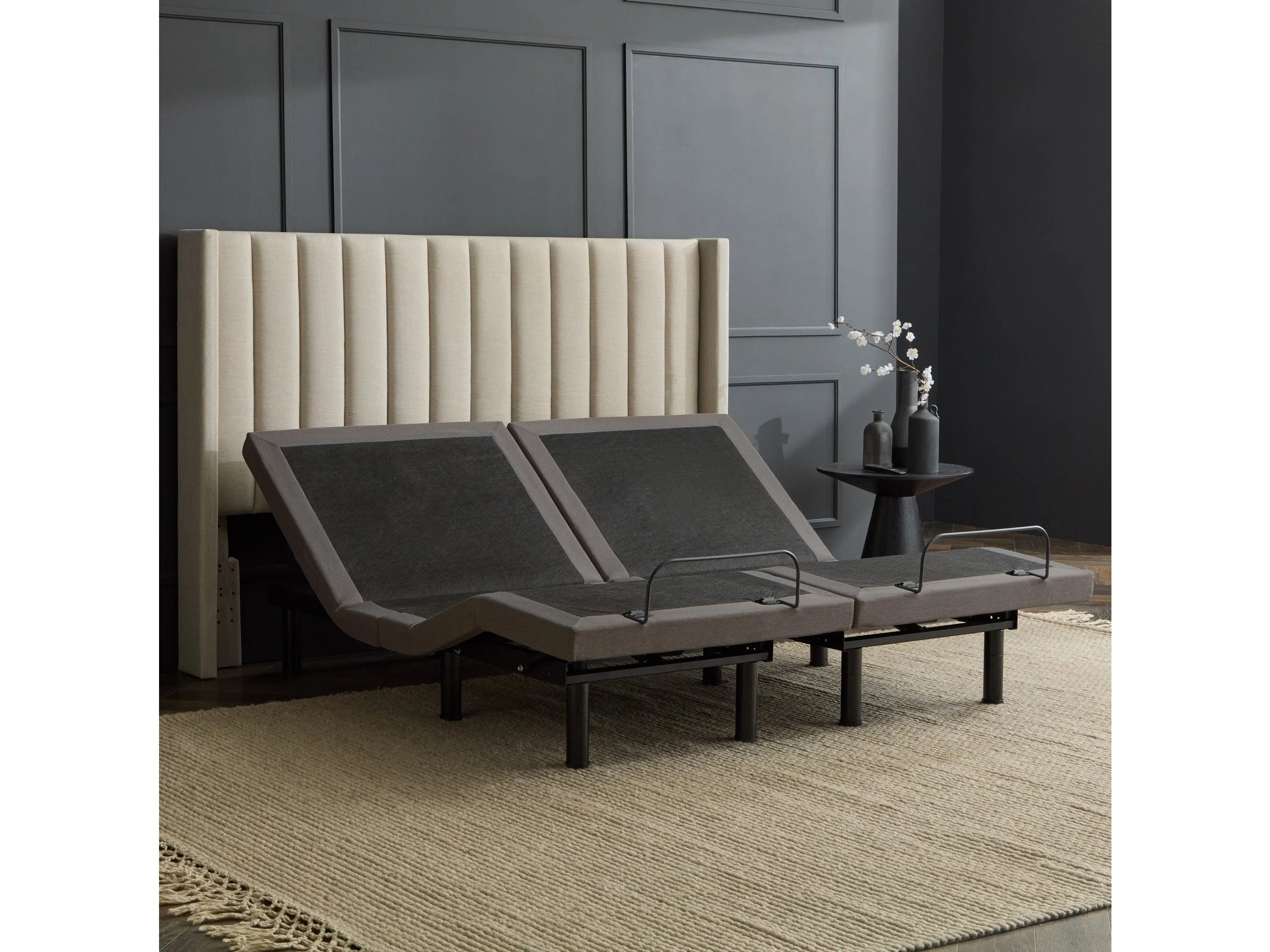 S655 Charcoal Queen Adjustable Base