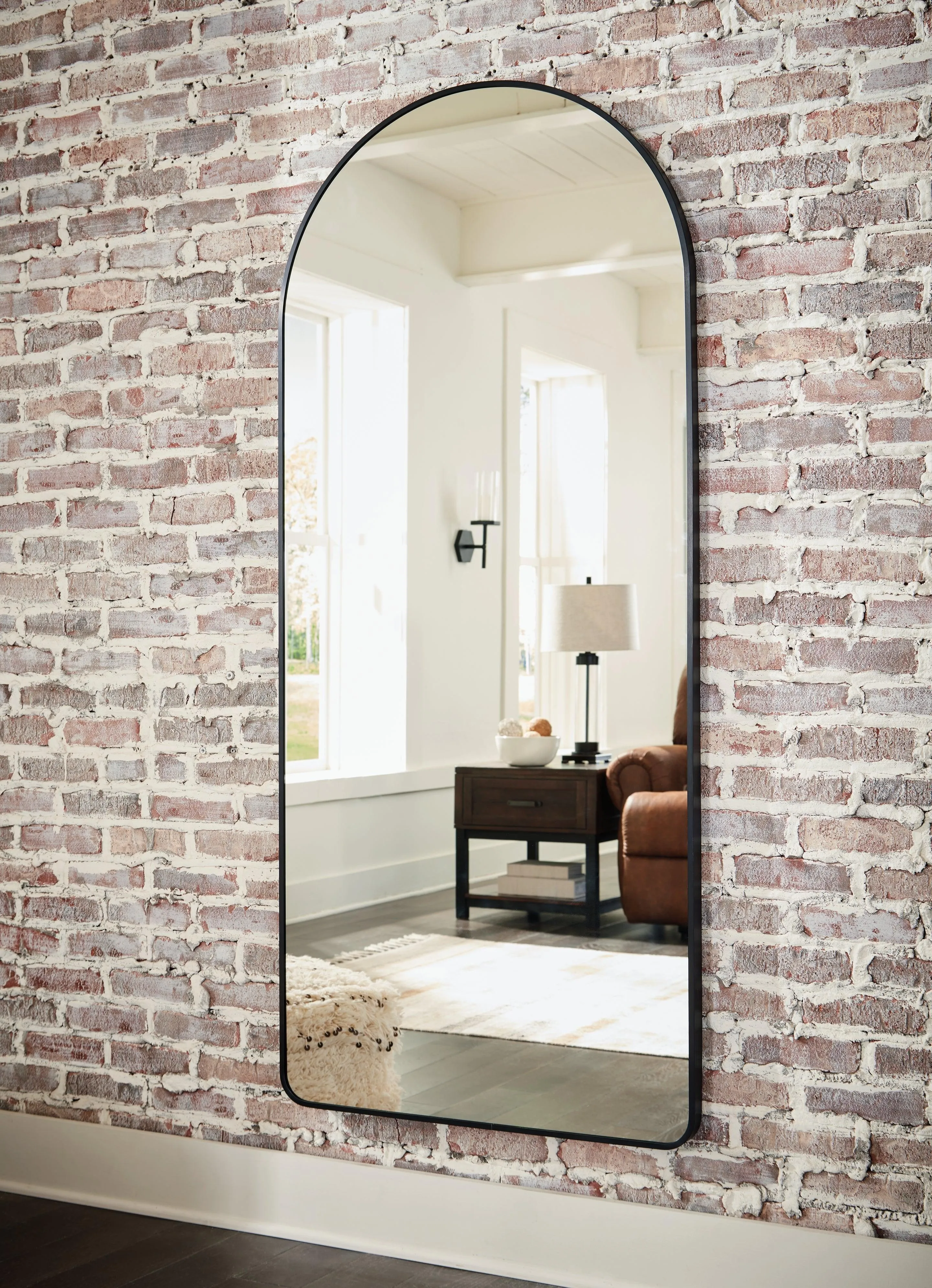 Sethall Black Floor Mirror - Image 3
