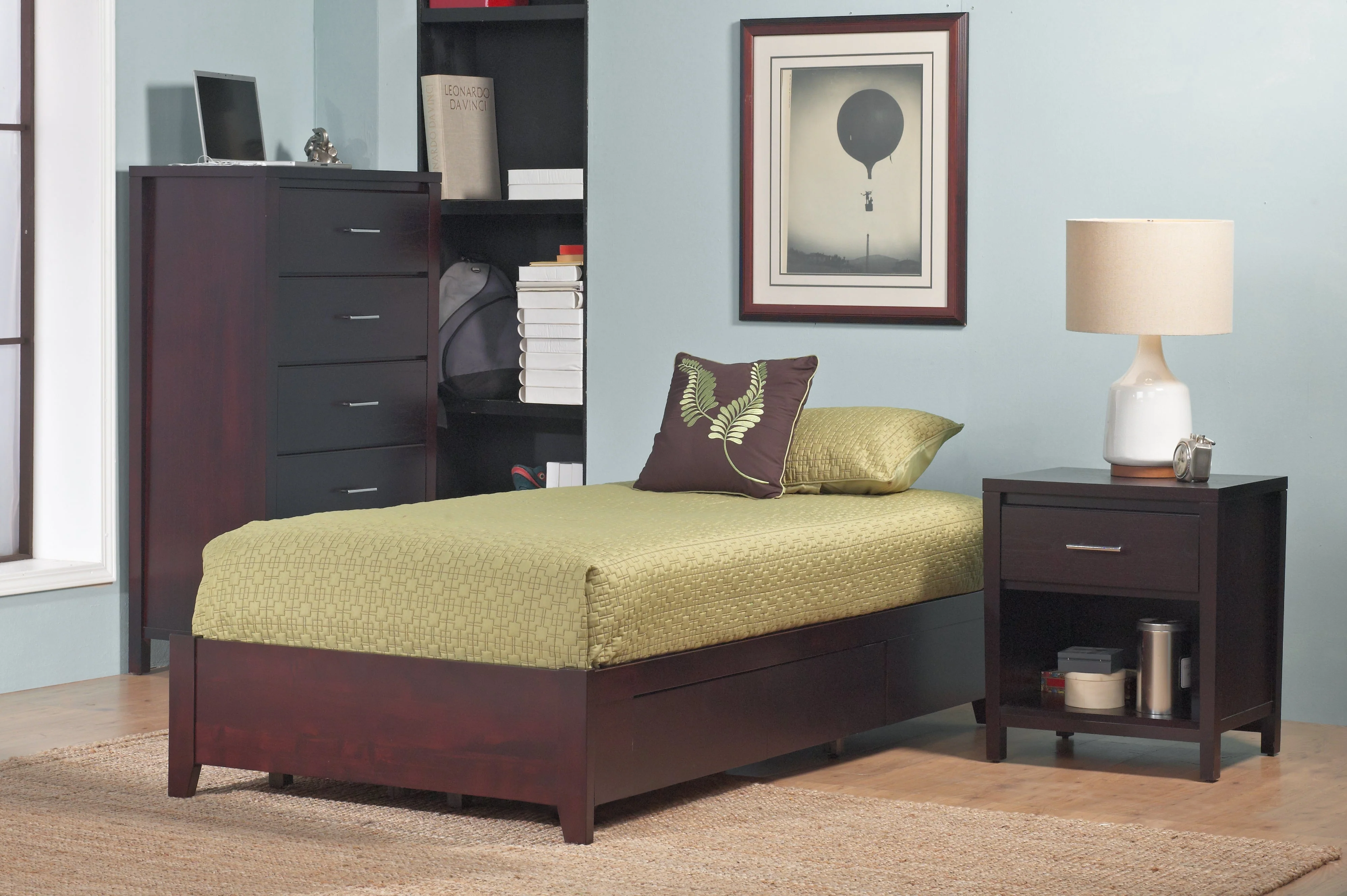 Simple Wood Eastern King Storage Bed in Espresso - Image 9