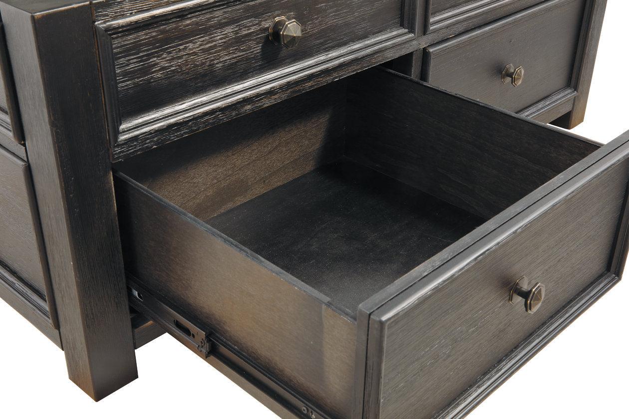 Tyler Creek Grayish Brown/Black Coffee Table and 2 Chairside End Tables - Image 8