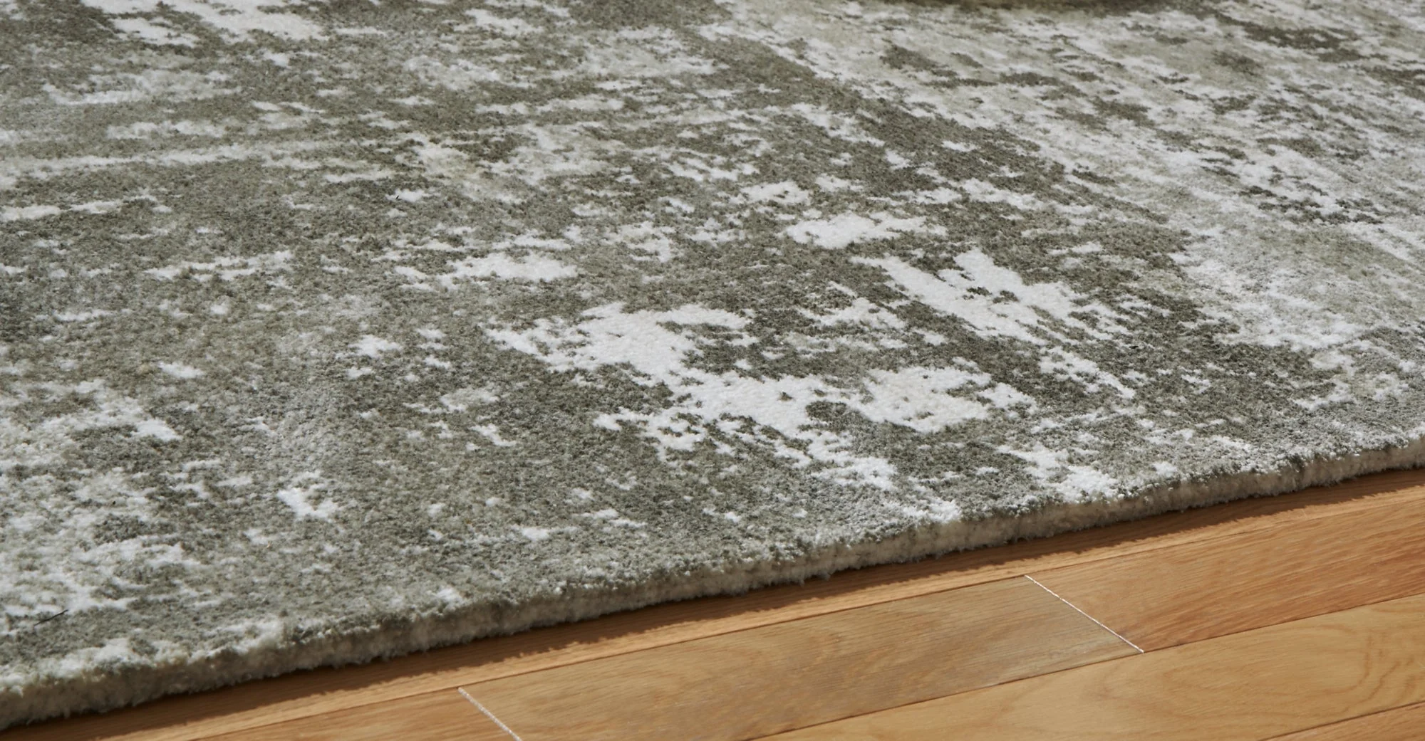 Valmontic Gray Medium Rug - Image 5