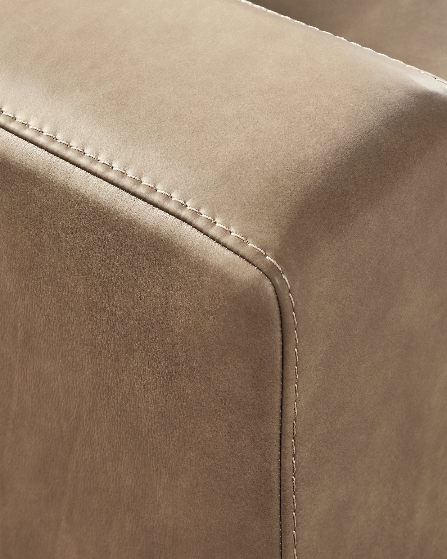 Veronella Sahara 5-Piece Sectional - Image 3