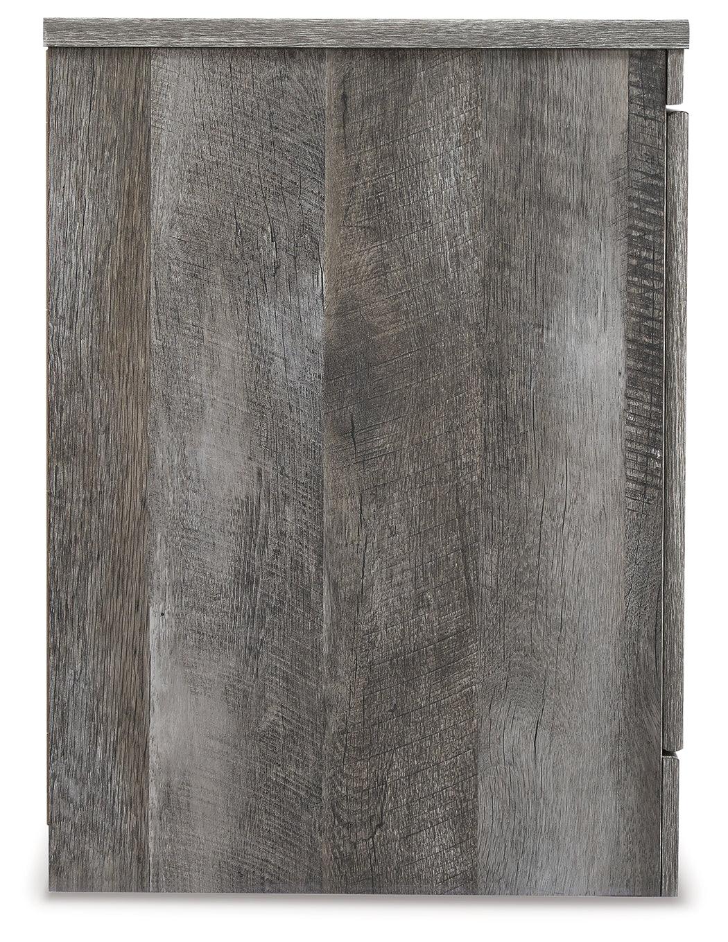 Wynnlow Gray 63" TV Stand - Image 5