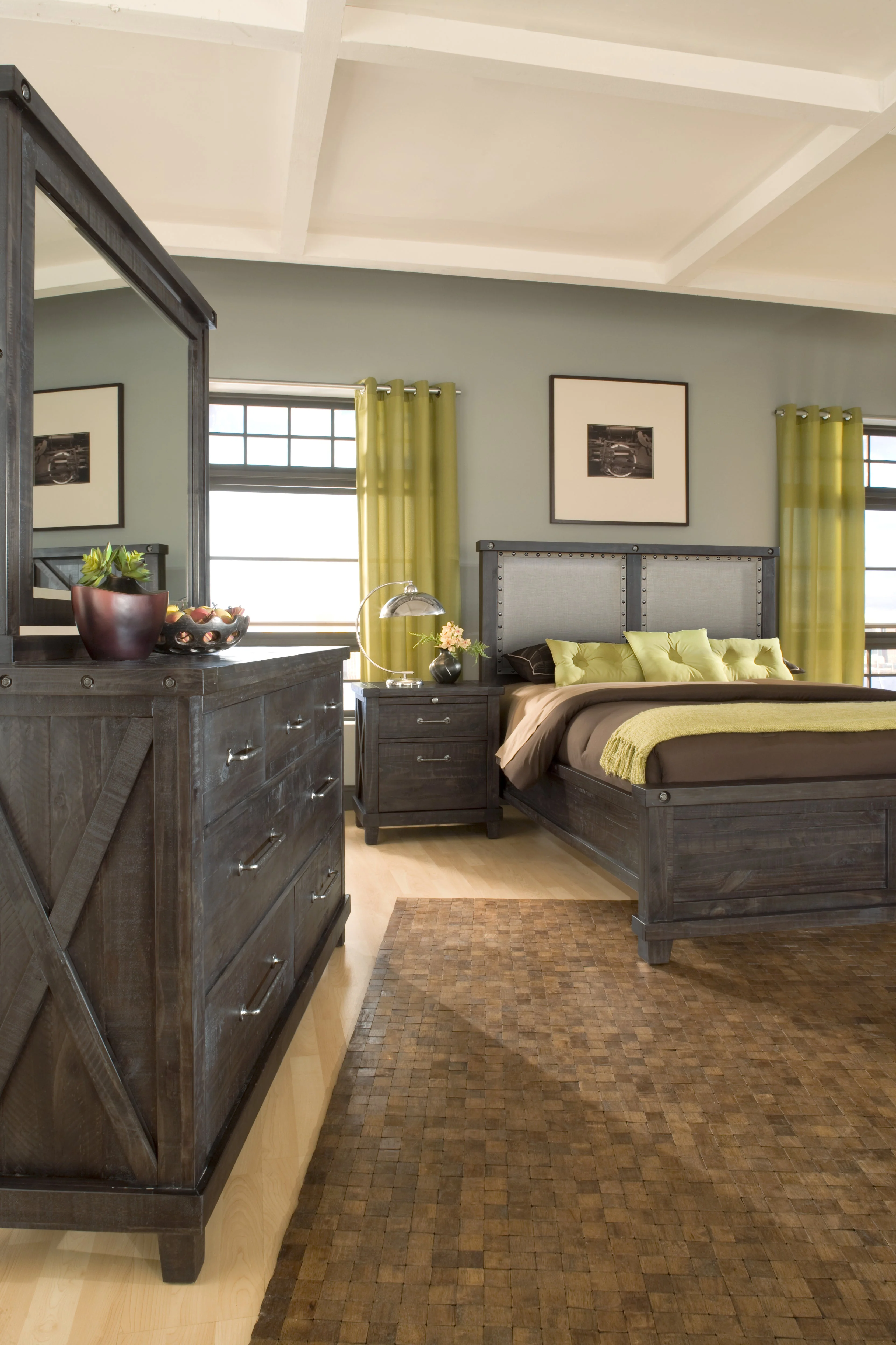 Yosemite Upholstered Footboard California King Storage Bed in Cafe - Image 3