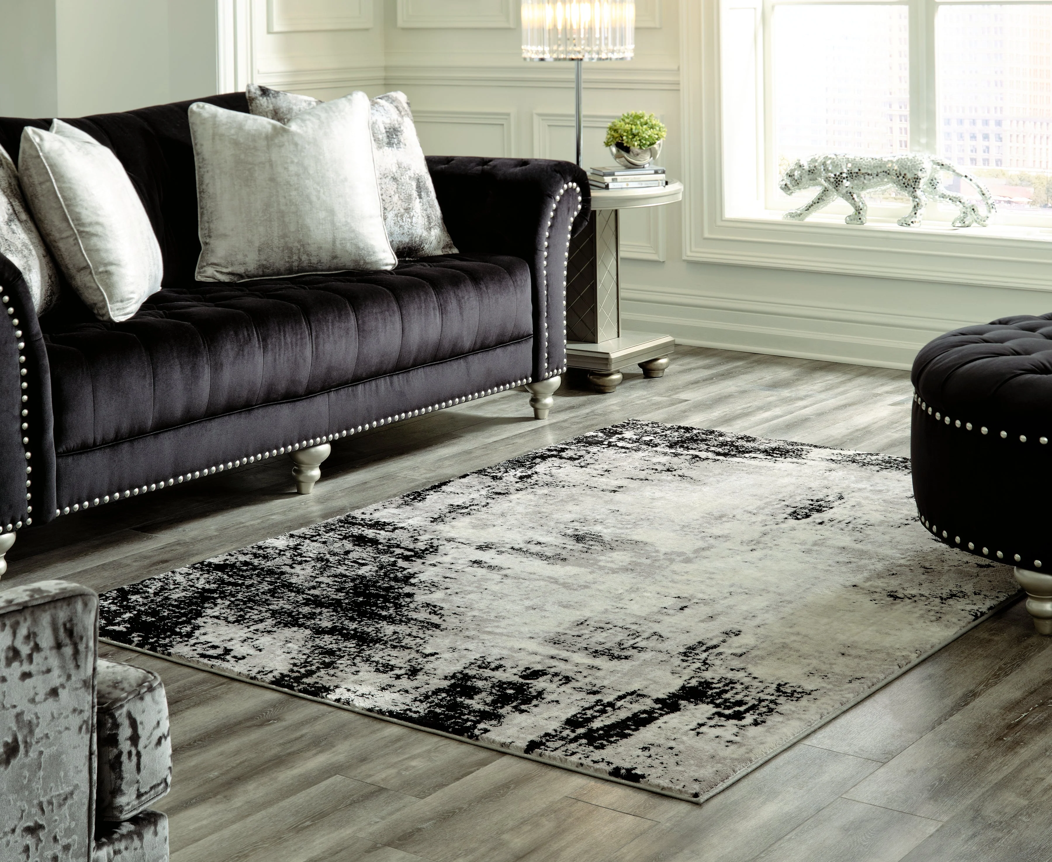 Zekeman Black/Cream/Gray Medium Rug - Image 5